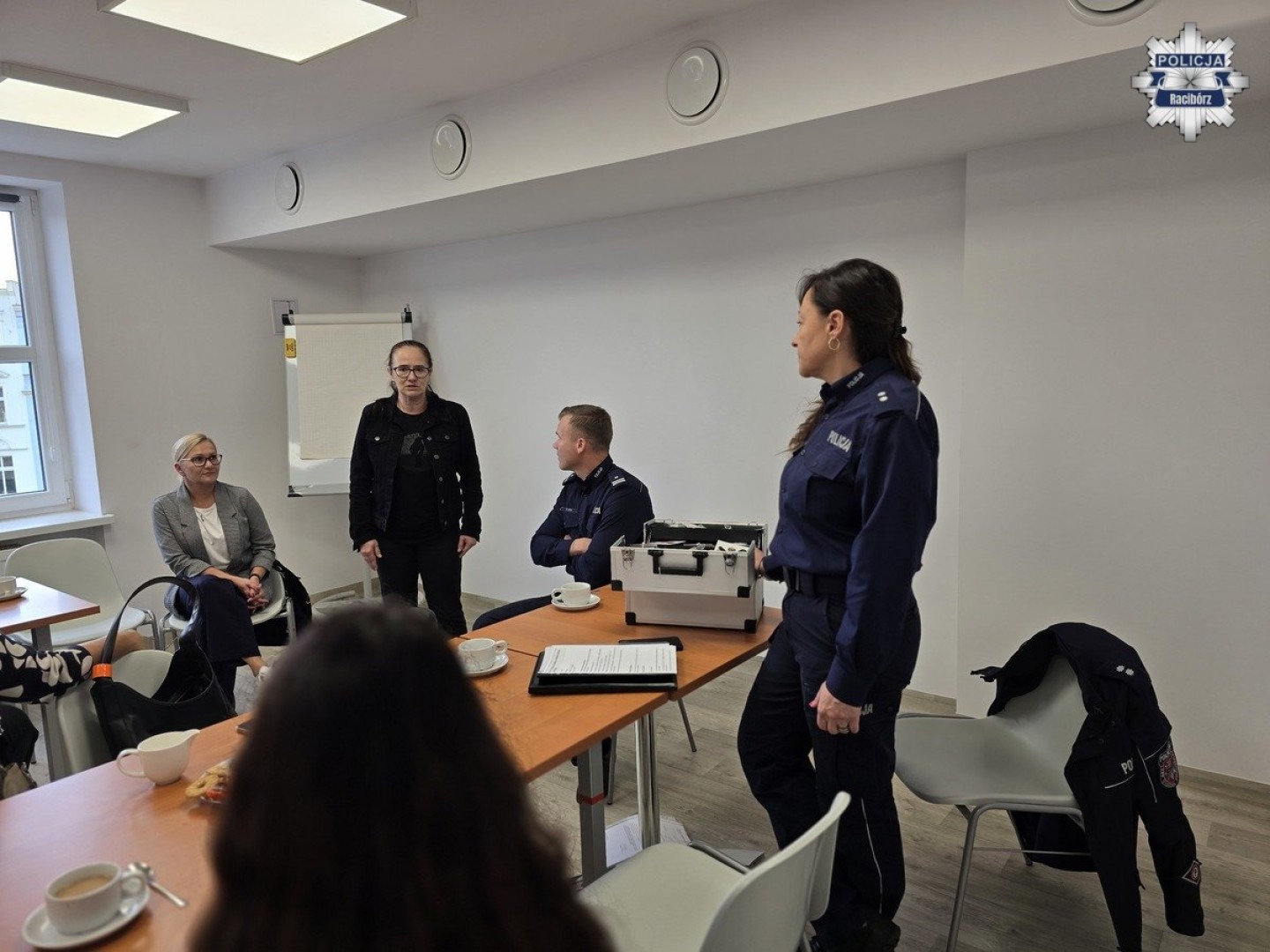 Policjanci szkolili asystentów rodzin i pracowników socjalnych