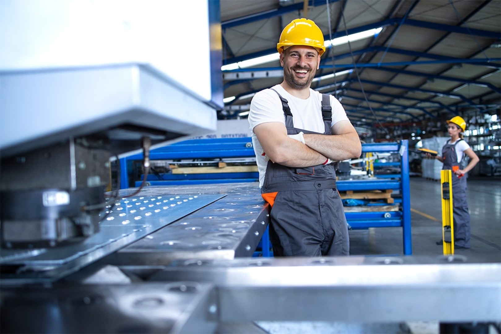 Nowoczesne rozwiązania w sterowaniu przecinarkami – sensoryka, diagnostyka, IoT