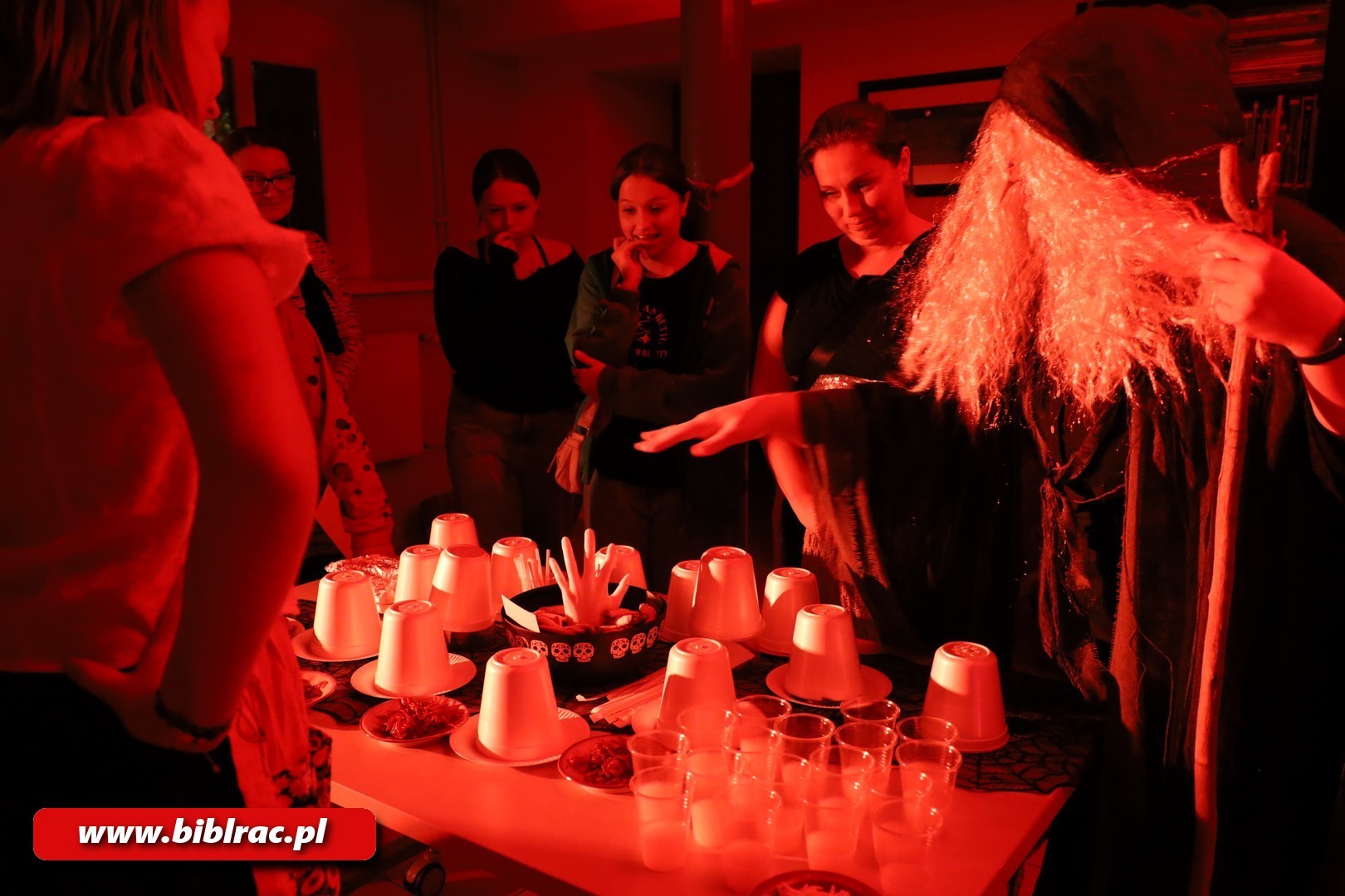 Raz, dwa, trzy… Baba Jaga patrzy! Za nami Noc Bibliotek w Raciborzu