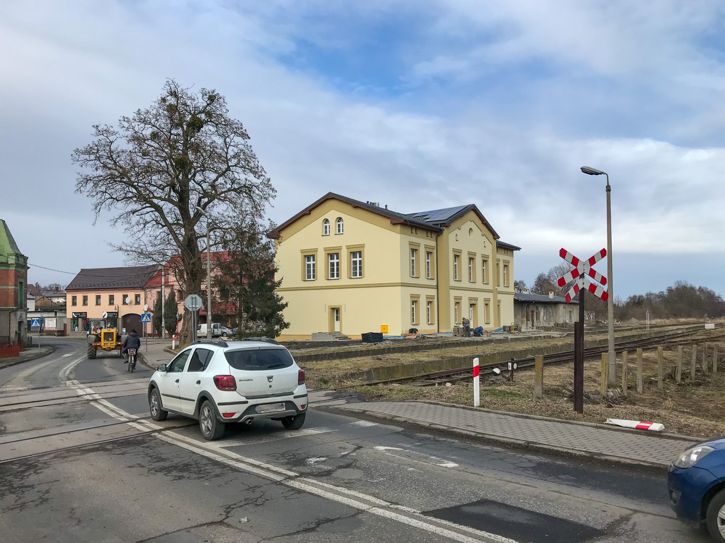 Remont przejazdu kolejowego w Pietrowicach Wielkich – wprowadzenie ruchu wahadłowego