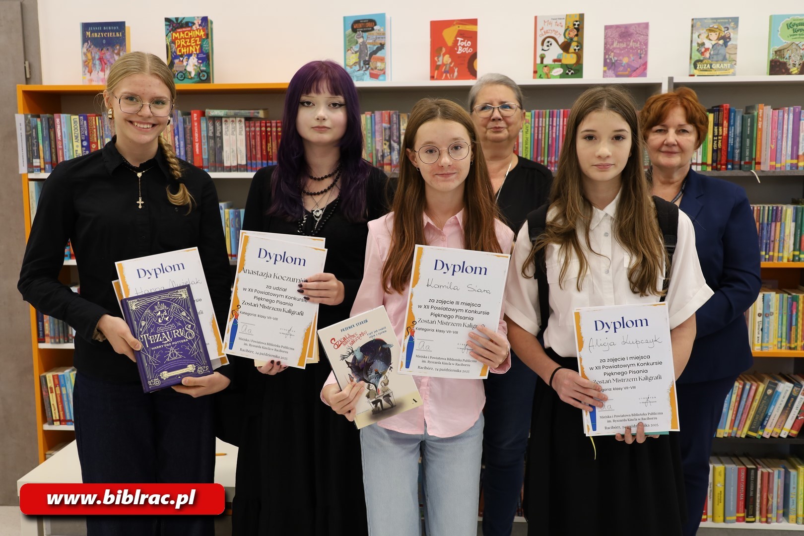 Kto został Mistrzem Kaligrafii? Za nami XII Powiatowy Konkurs Pięknego Pisania w bibliotece