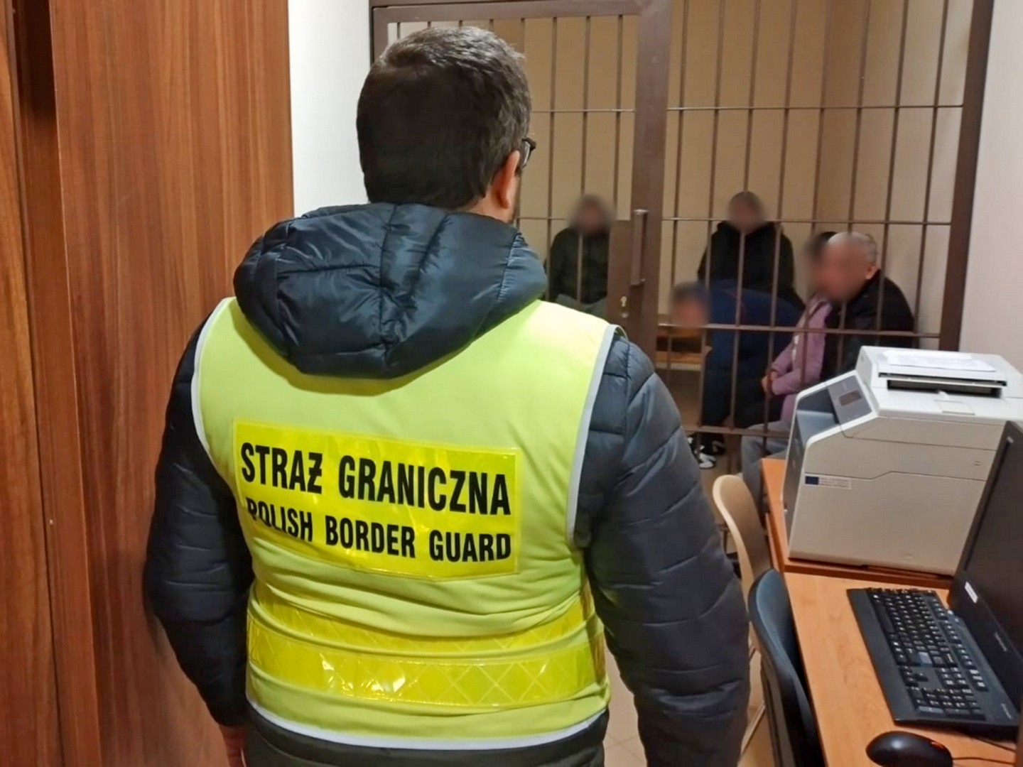 Funkcjonariusze Śląskiego Oddziału SG z Raciborza zatrzymali 14 obywateli Kolumbii