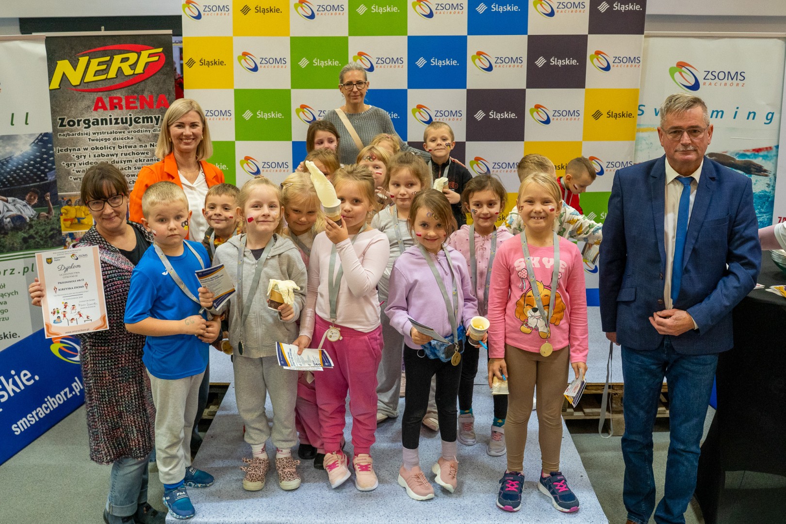 Igrzyska Przedszkolaków – sportowe emocje, nauka i euforia w ZSOMS Racibórz [FOTO i WIDEO]