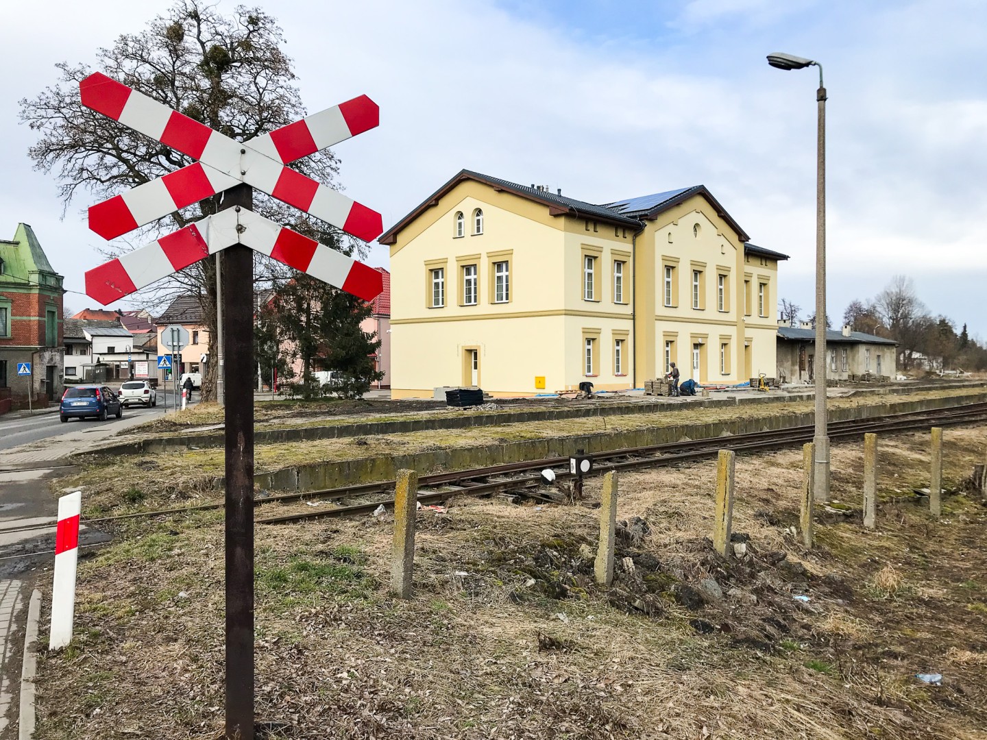 Rewtalizacja linii kolejowej Racibórz – Racławice Śląskie. Ratusz odpowiada na pytania radnego