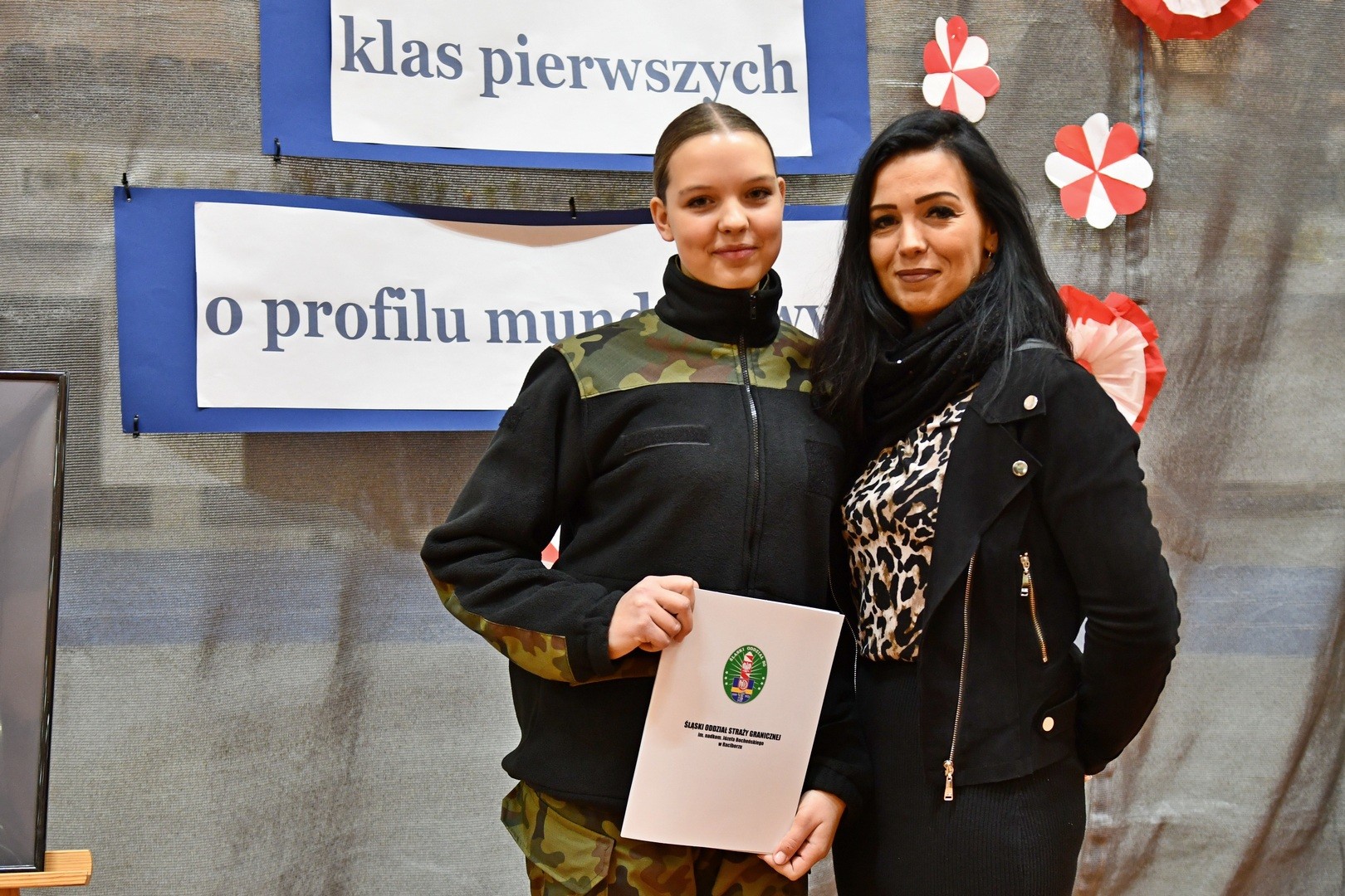 Uroczyste ślubowanie uczniów klas I z Oddziałów o Profilu Mundurowym