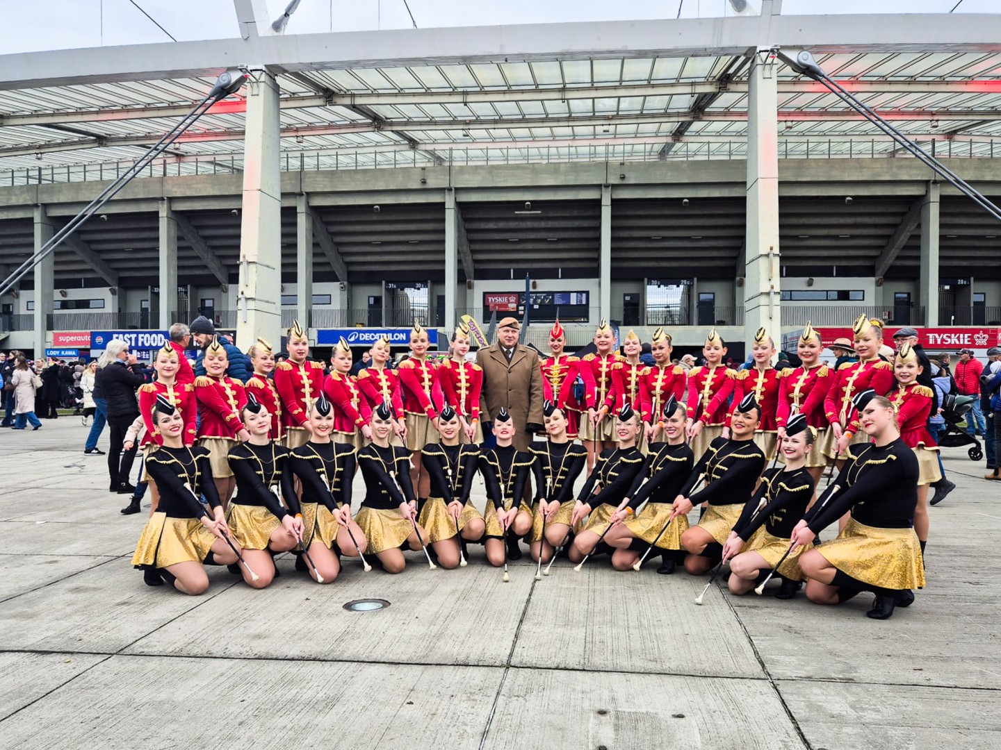 Mażoretki Zara 11 XI na Stadionie Śląskim [FOTO i WIDEO]