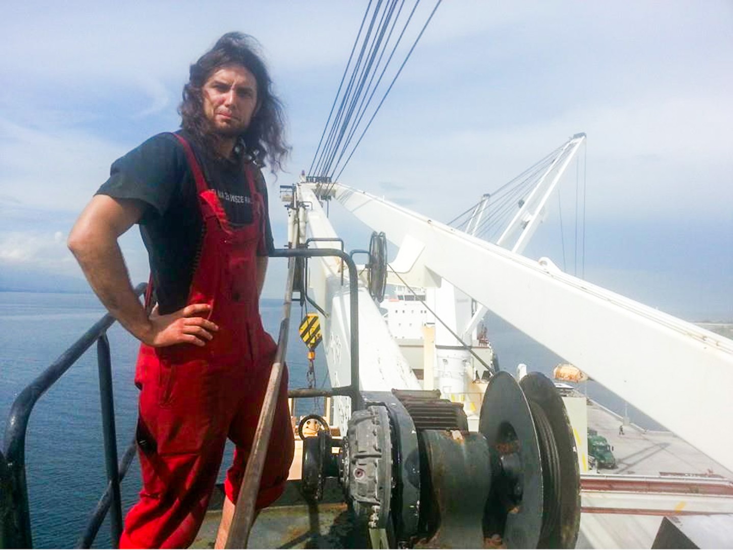 Stand-up o marynarzach Miłosza Szymańskiego w raciborskiej bibliotece