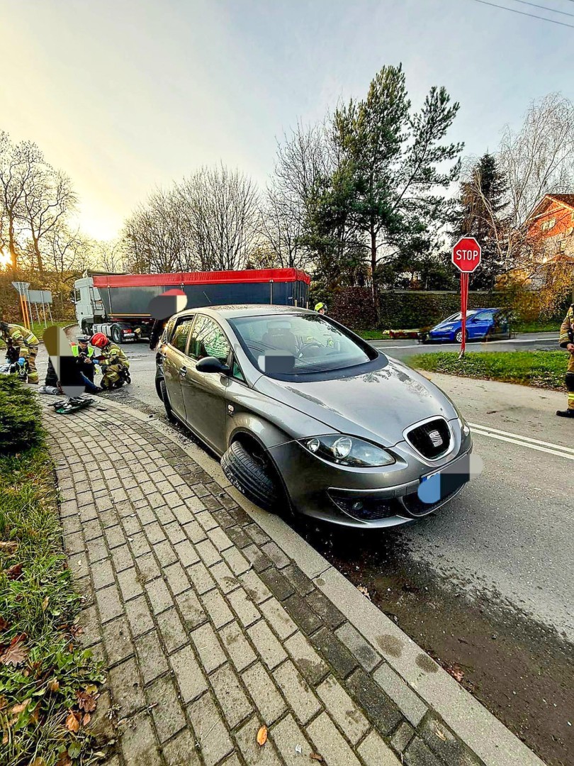 Kolizja na skrzyżowaniu Spółdzielczej i Gamowskiej w Pawłowie