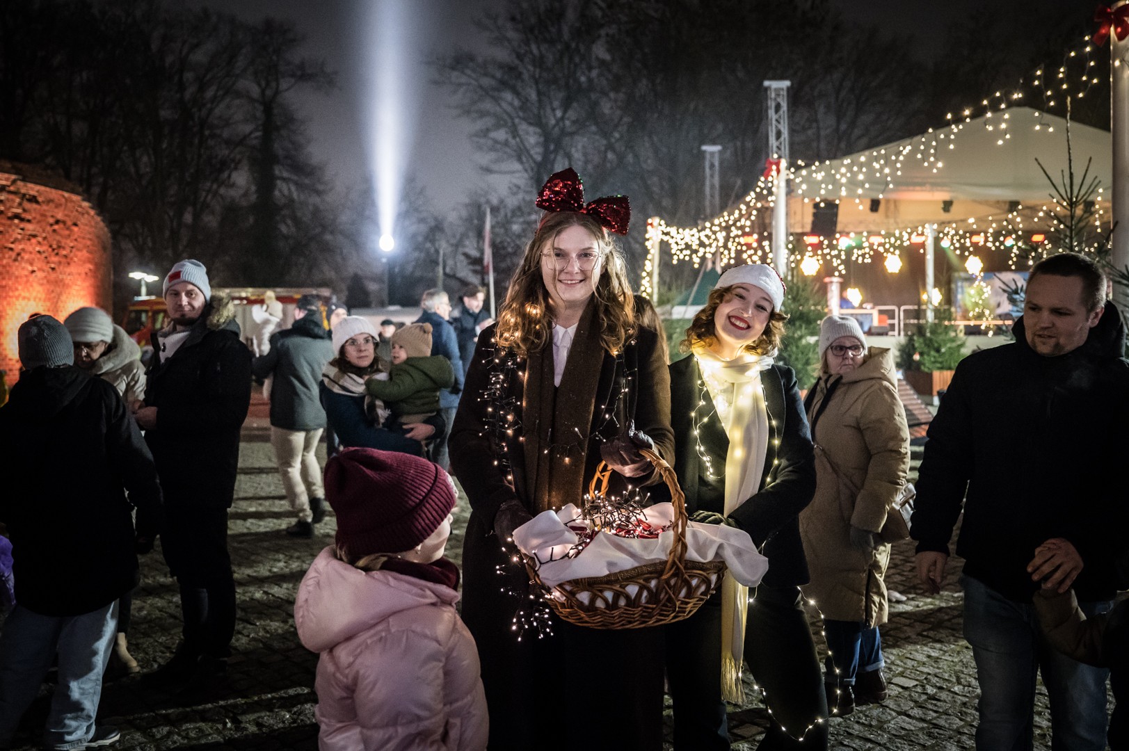 Bajkowy zamek w świątecznej odsłonie. Sobota pełna magii, w niedzielę kolejne atrakcje [FOTO]