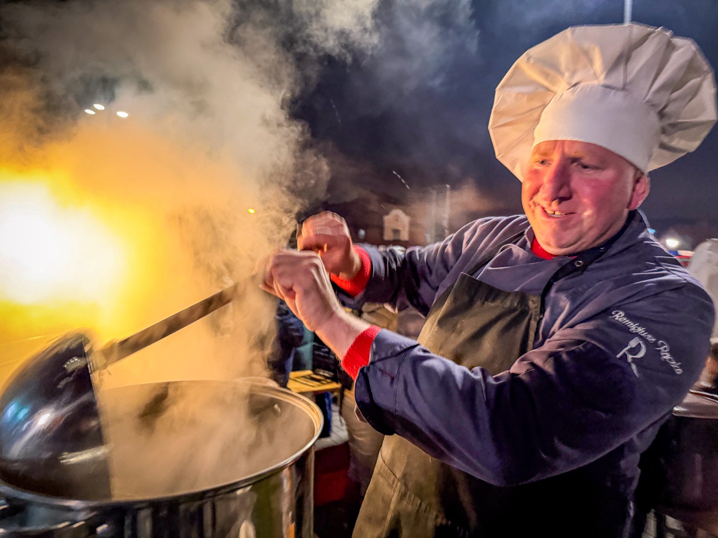 Kwaśnica w kotle i Kwaśnica na scenie. Niedziela Gaudete w Brzeziu [FOTO i WIDEO]