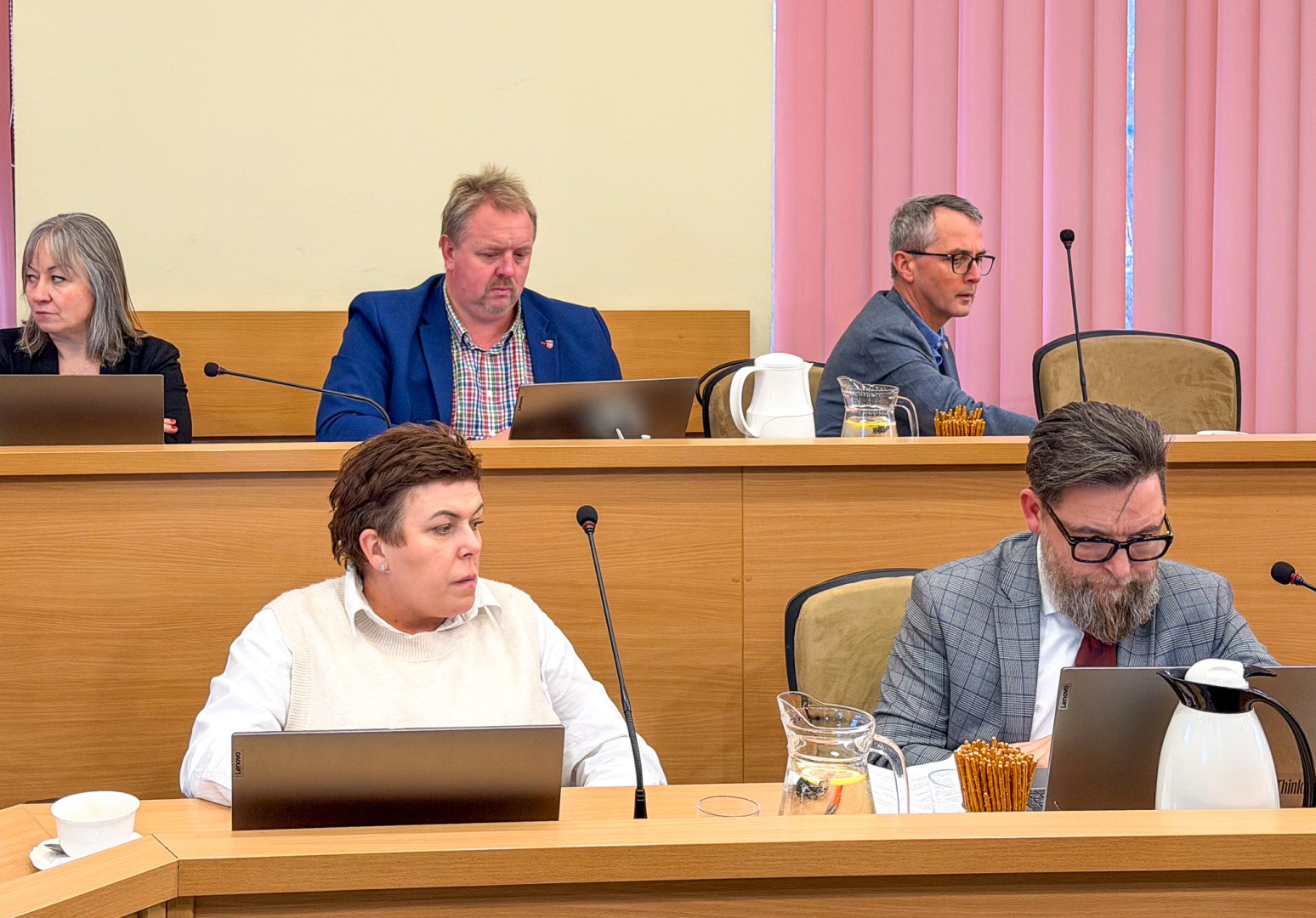 Polowy i Fita powiedzieli STOP. Zmiany w oświacie wstrzymane, sesja bez kworum