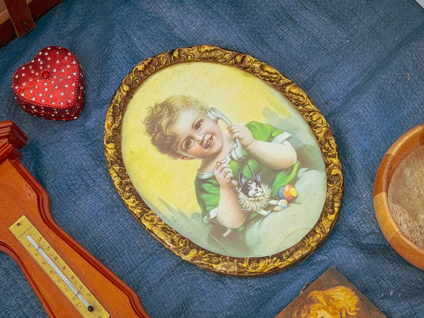 Ostatni targ staroci w Raciborzu pełen ciekawych znalezisk