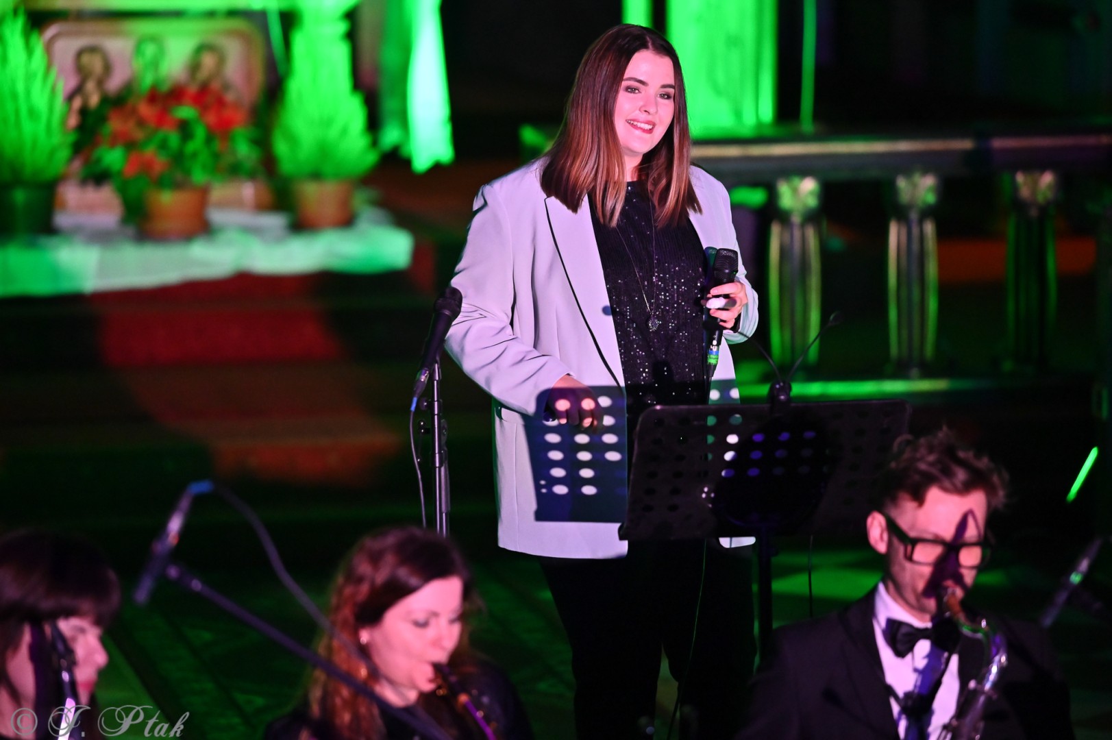 Koncert kolęd w kościele pw. WNMP w Raciborzu. Wystąpiła orkiestra Plania i solistki