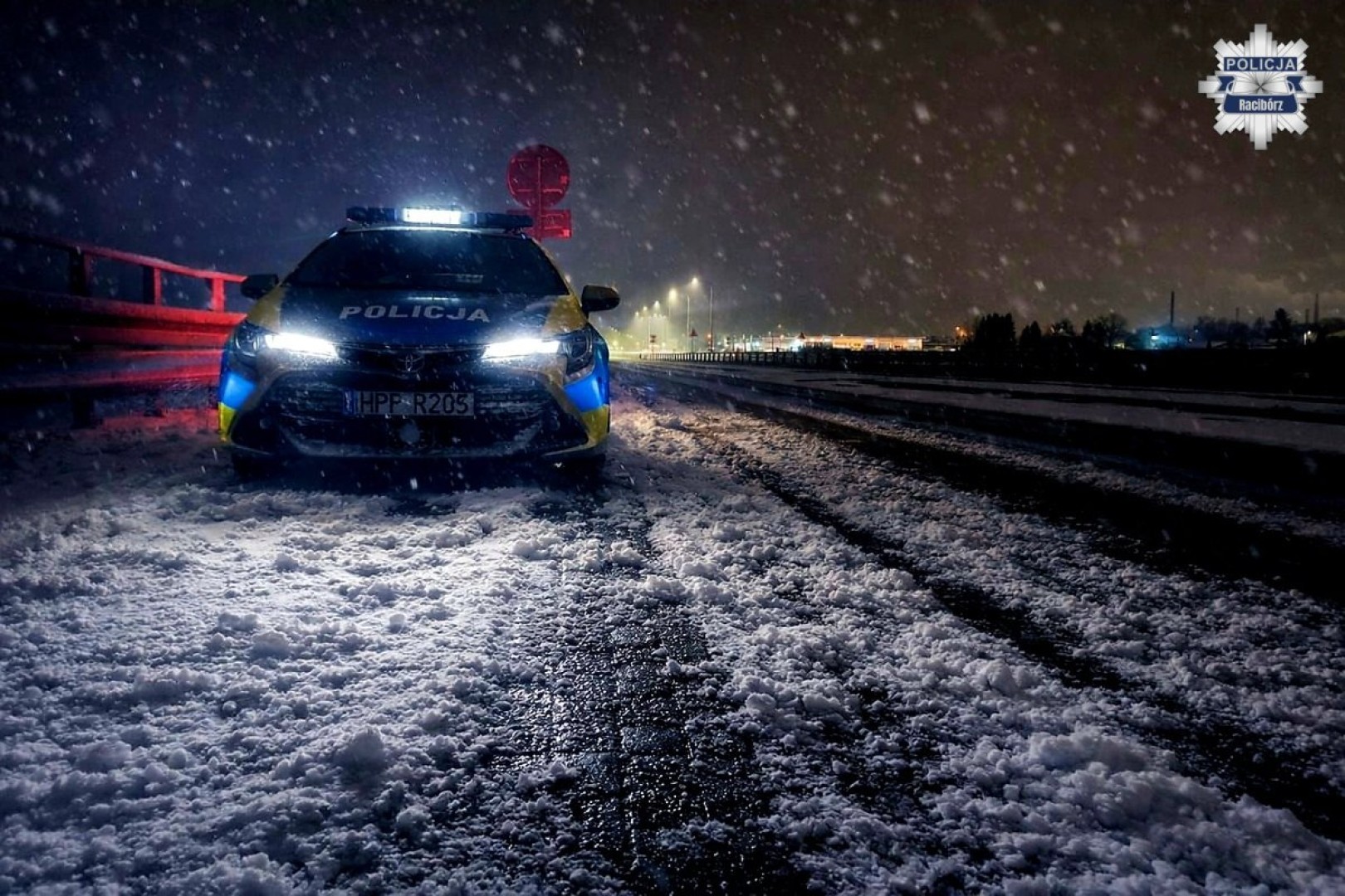 Świąteczny bilans policji w powiecie raciborskim: kolizje, nietrzeźwi kierowcy i interwencje domowe