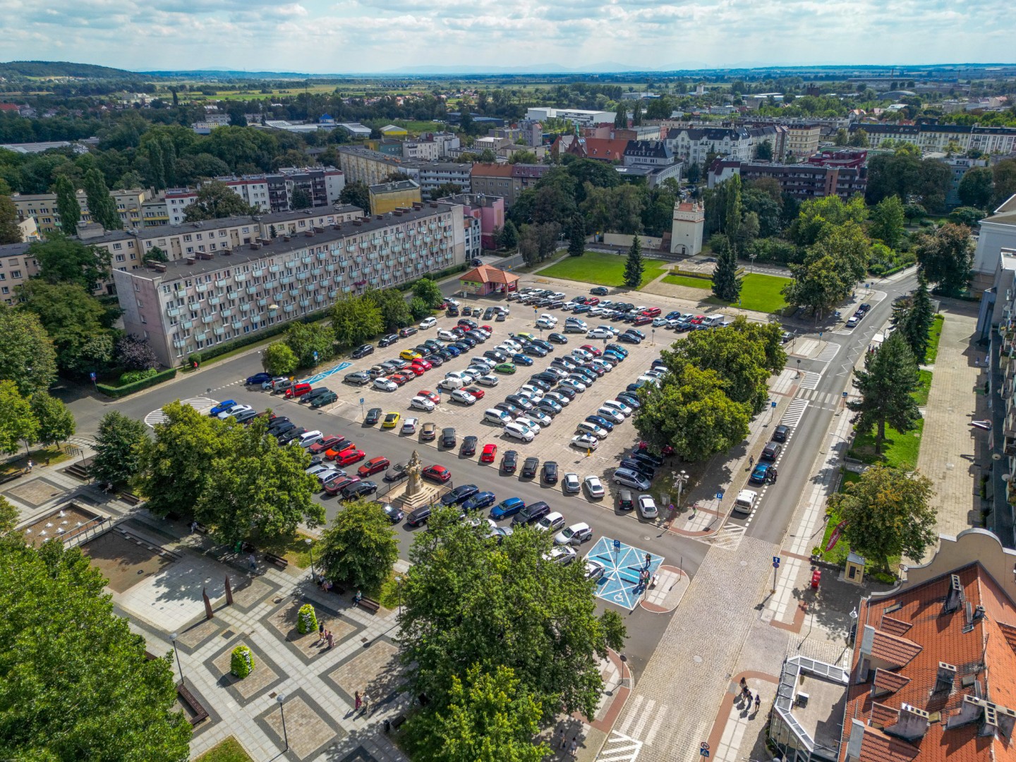 Shrinking city. Ambicje rozmijają się w Raciborzu z brutalną ekonomią [podsumowanie 2025]