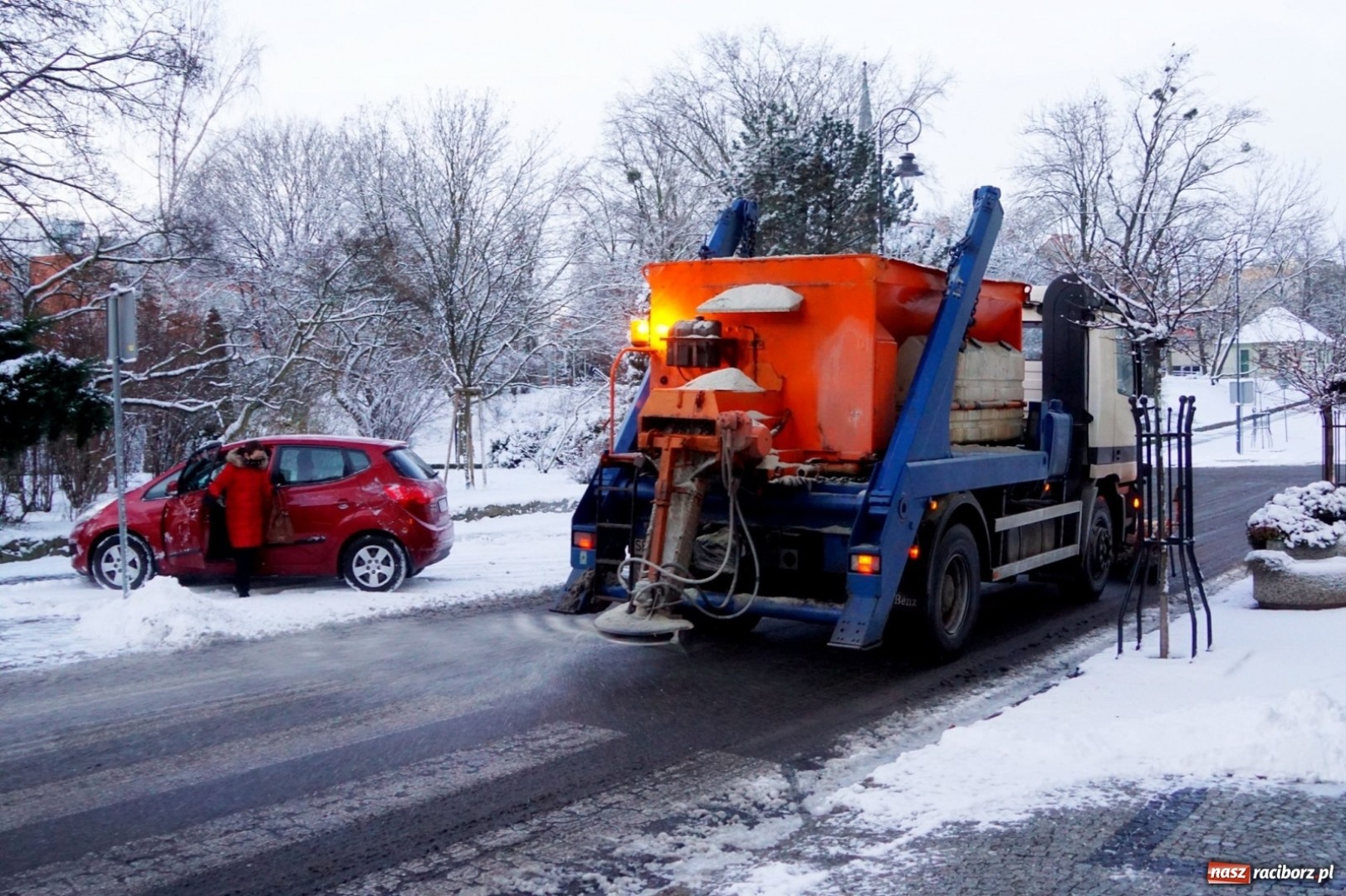 Zawieje i zamiecie śnieżne w woj. śląskim – alert meteorologiczny
