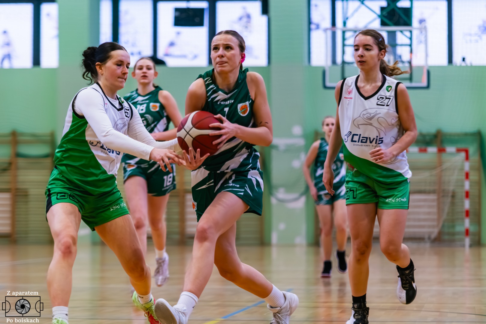 Olimpia bardzo długo się męczyła, ale ostatecznie zwyciężyła [FOTO i WIDEO]