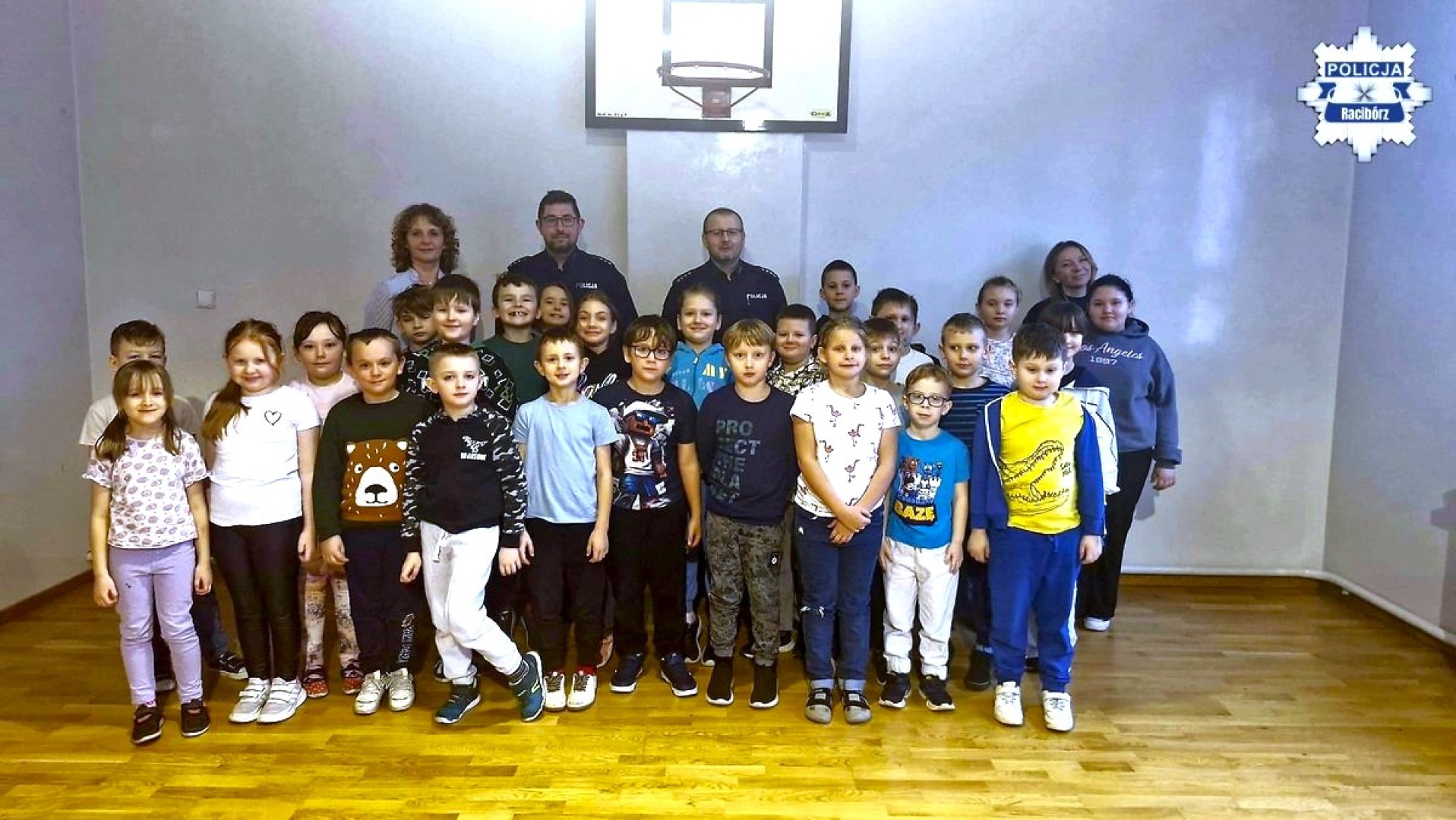 Bezpieczne ferie zimowe. Policyjna wizyta w Kuźni Raciborskiej