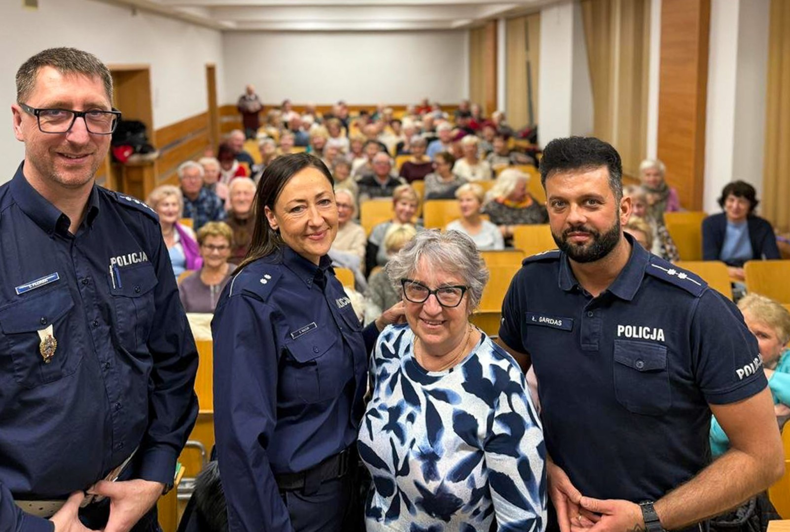 Seniorzy na celowniku oszustów i nie tylko. Debata o bezpieczeństwie w Raciborzu