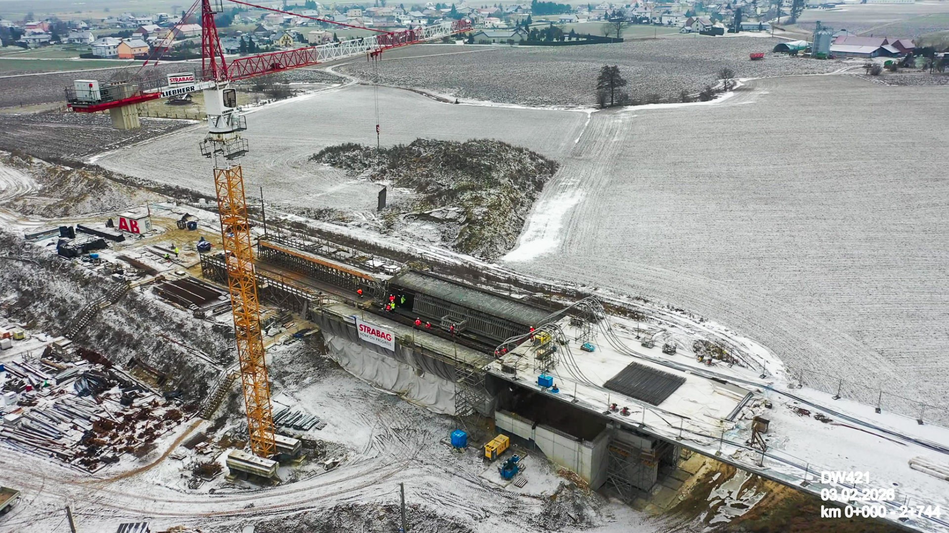 Koniec ery promów na Odrze coraz bliżej. Gigantyczna konstrukcja pod Raciborzem łączy brzegi i otwiera nowe perspektywy