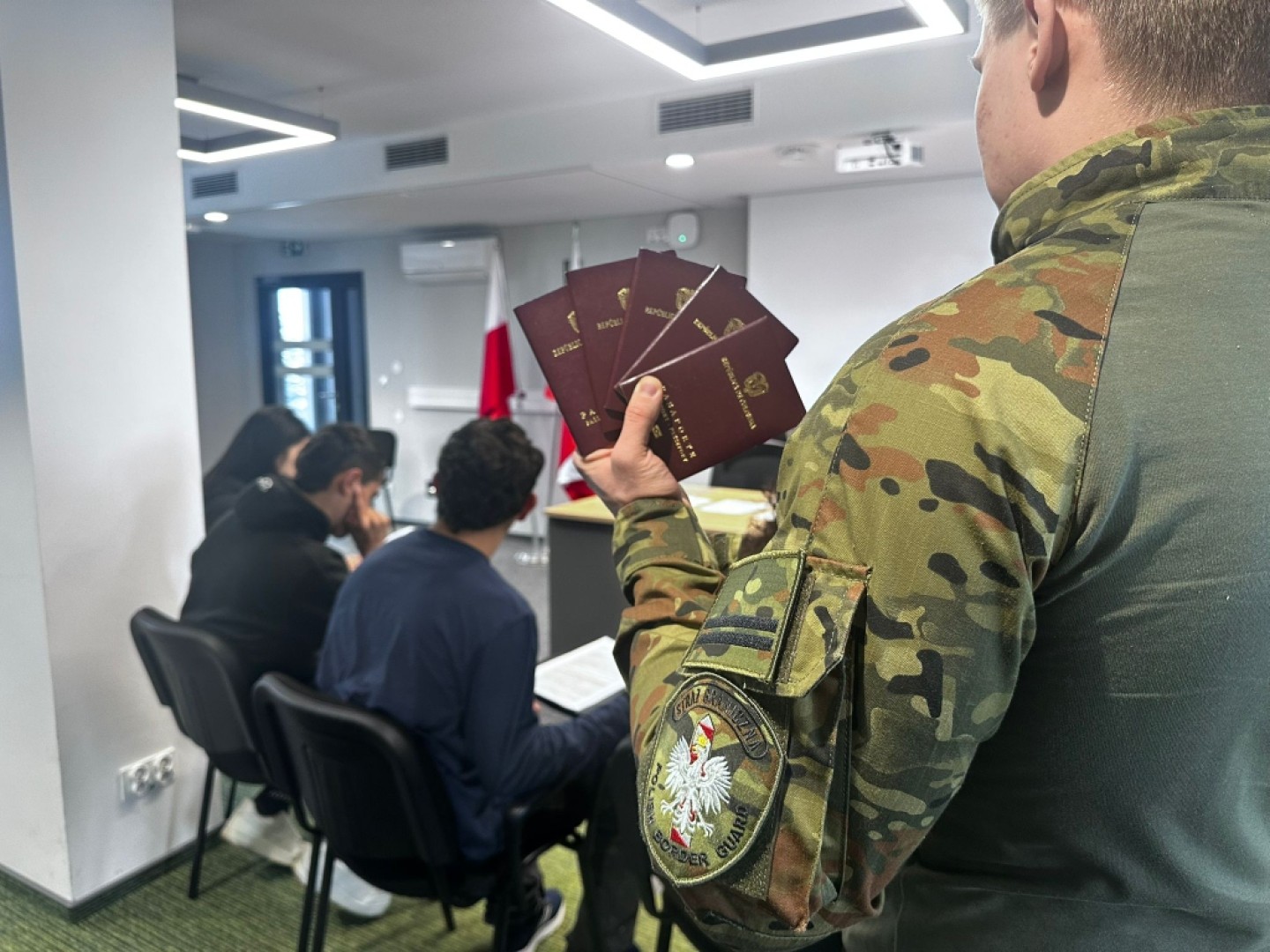 Miał przy sobie fałszywe 500 dolarów