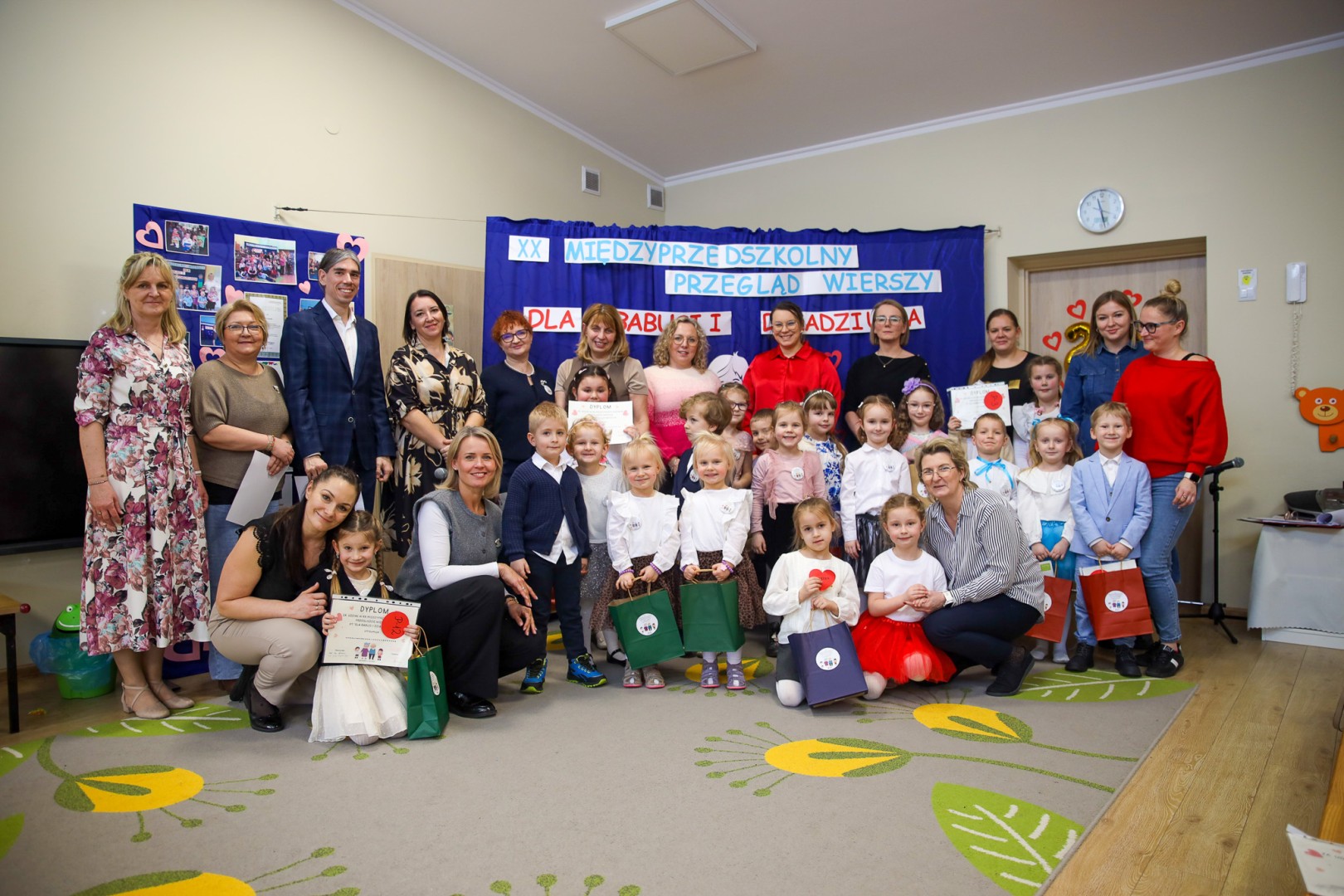 XX Przegląd Wierszy dla Babusi i Dziadziusia w Przedszkolu nr 15