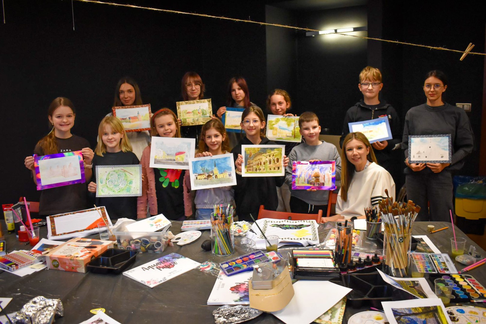 Art Camp na Zamku Piastowskim: Młodzi twórcy malują historię i przyszłość zabytków