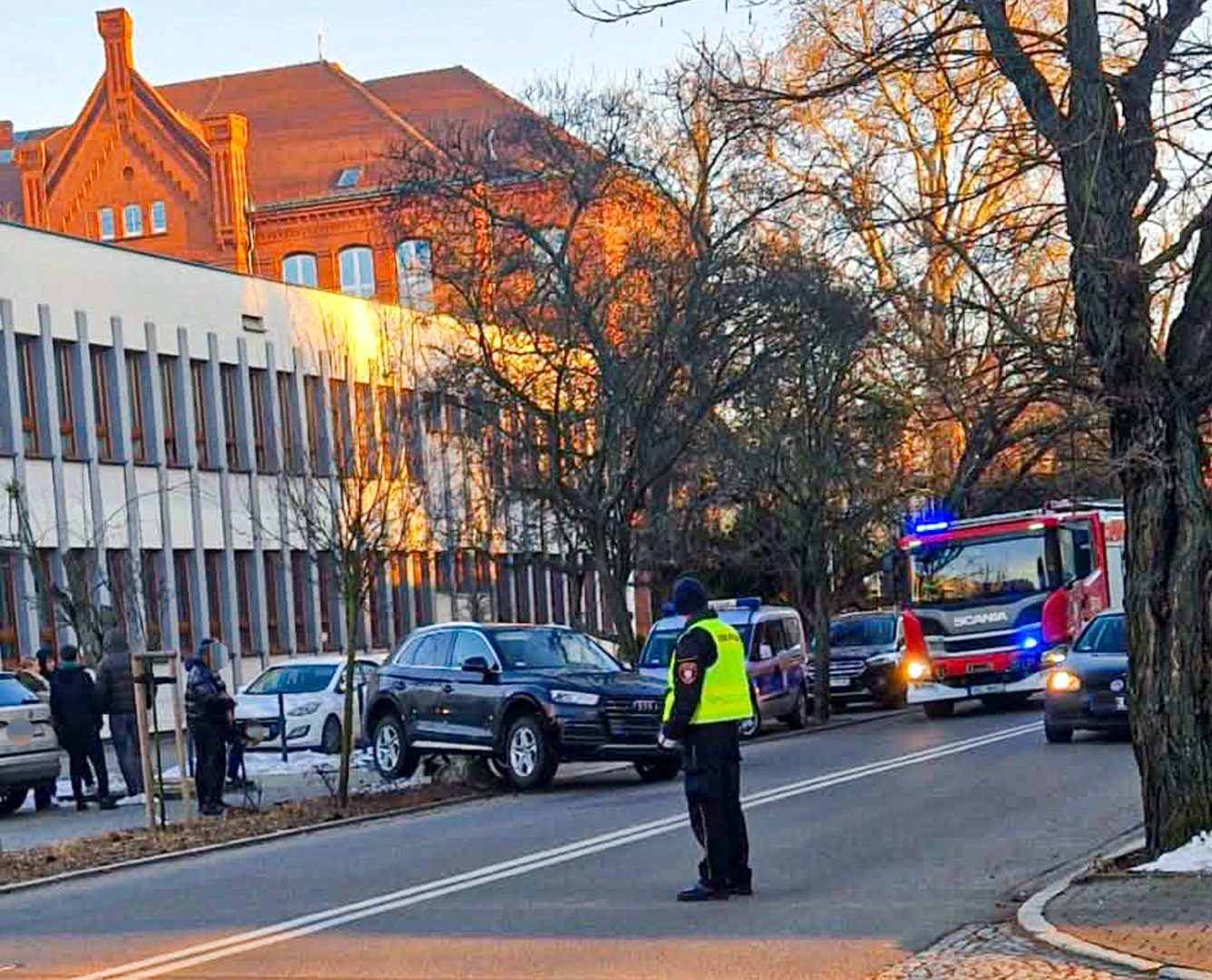 Pułapka na kierowców przy Ogrodowej. Interwencja służb i zmiany po wniosku radnego
