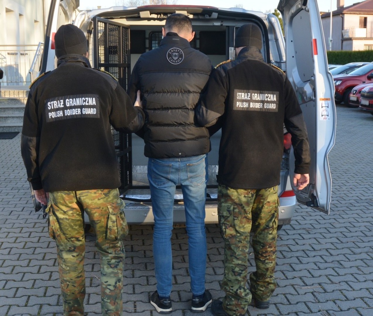 Z Zakładu Karnego prosto do ojczyzny