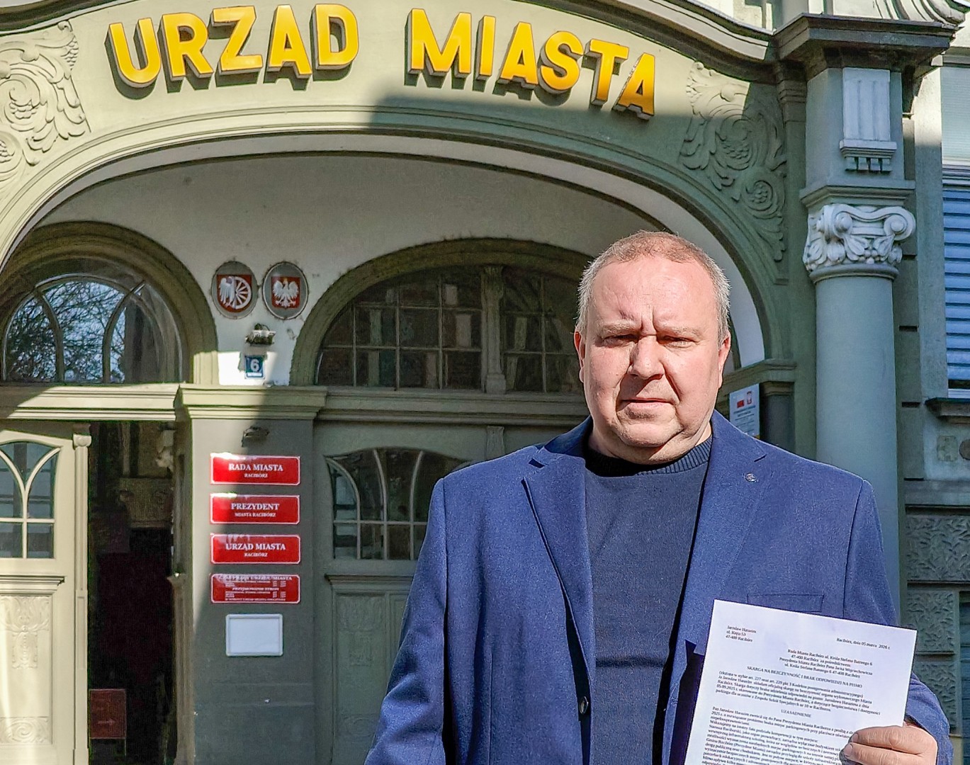 Mur milczenia w rzeszowskim magistracie? Walka o bezpieczny parking dla niepełnosprawnych dzieci trwa pół roku