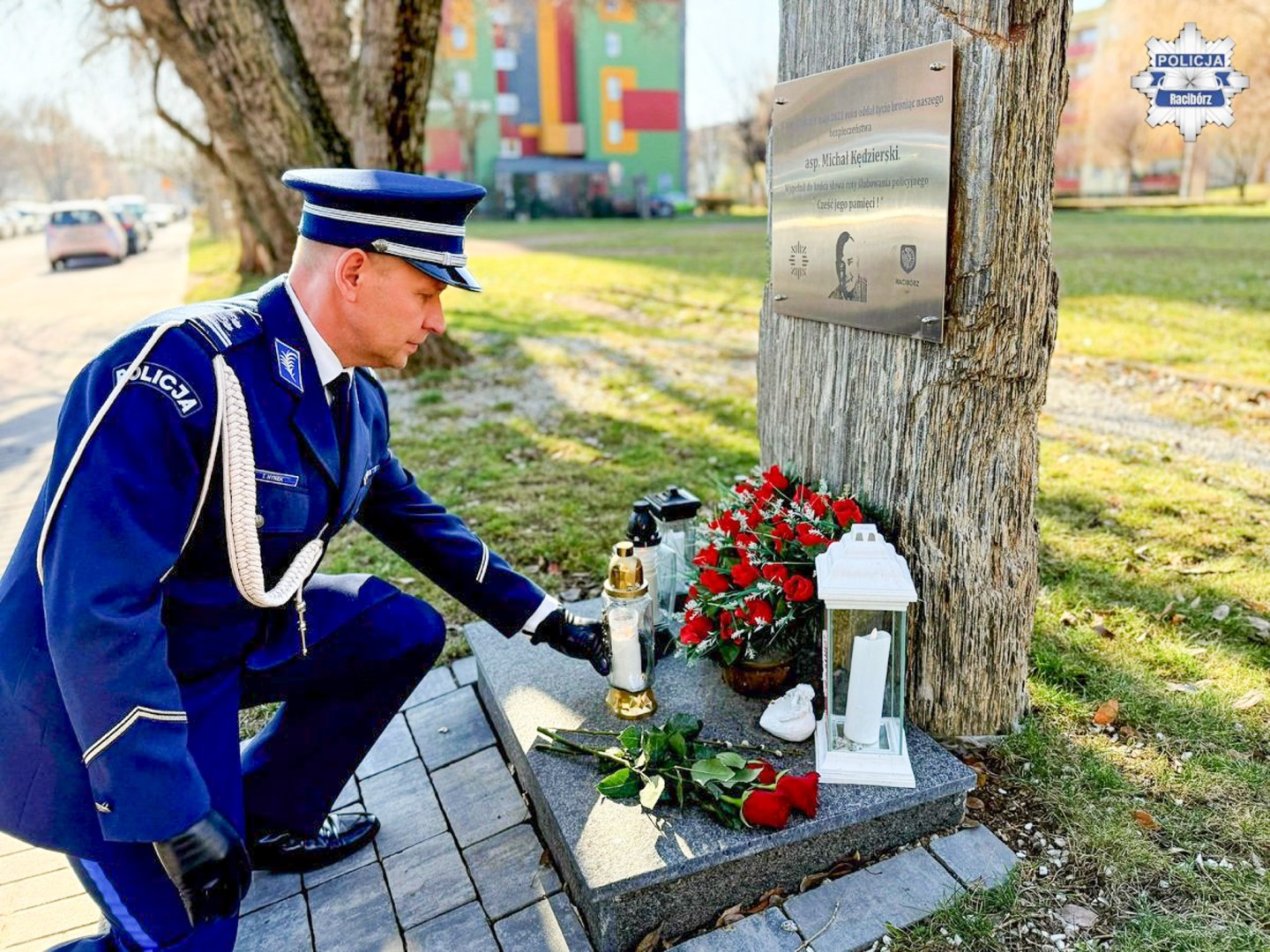 Międzynarodowy Dzień Pamięci o Poległych Policjantach. Hołd dla asp. Michała Kędzierskiego w Raciborzu