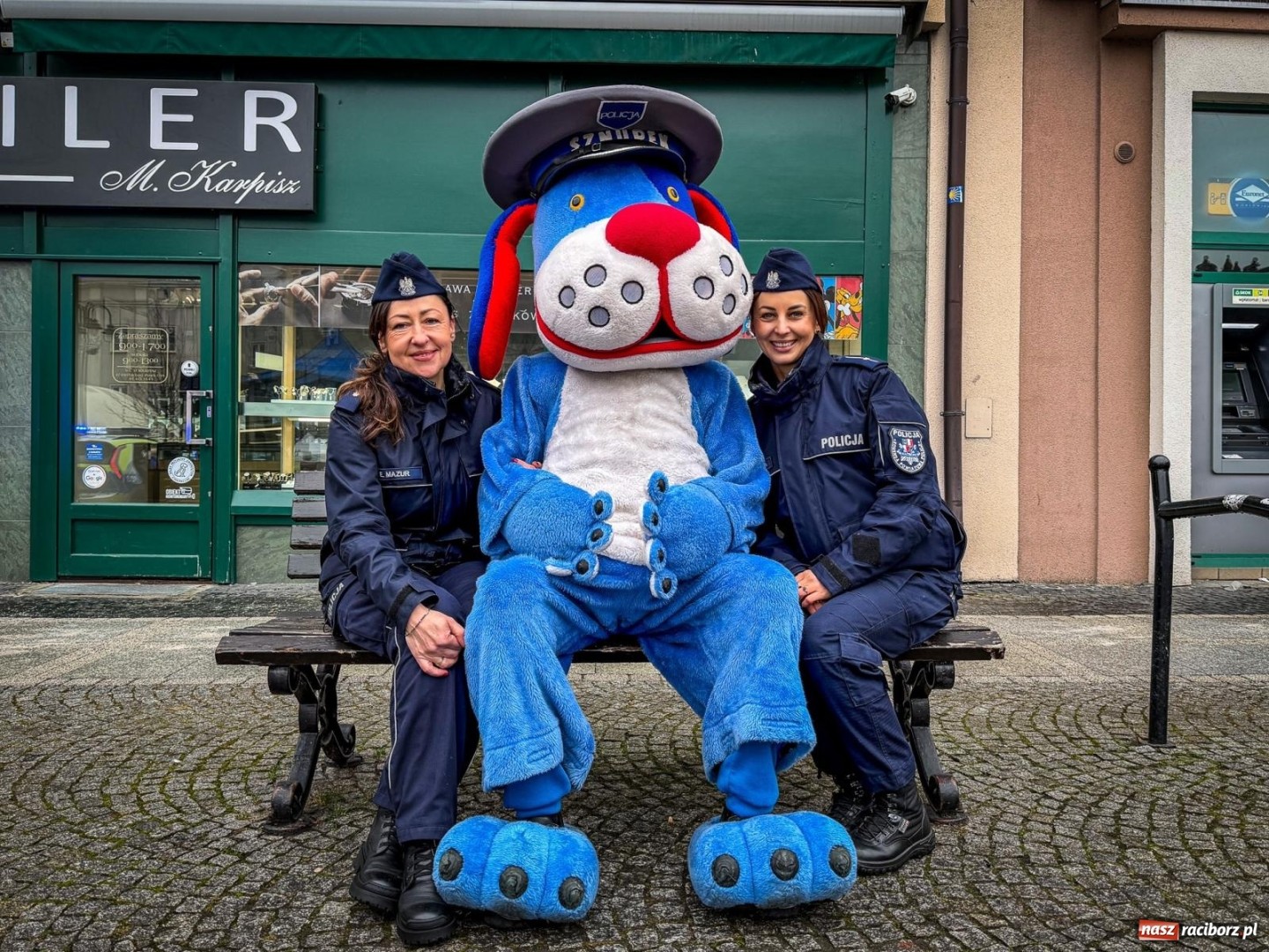 Piękna twarz raciborskiej Policji. Ile kobiet służy i pracuje w komendzie?