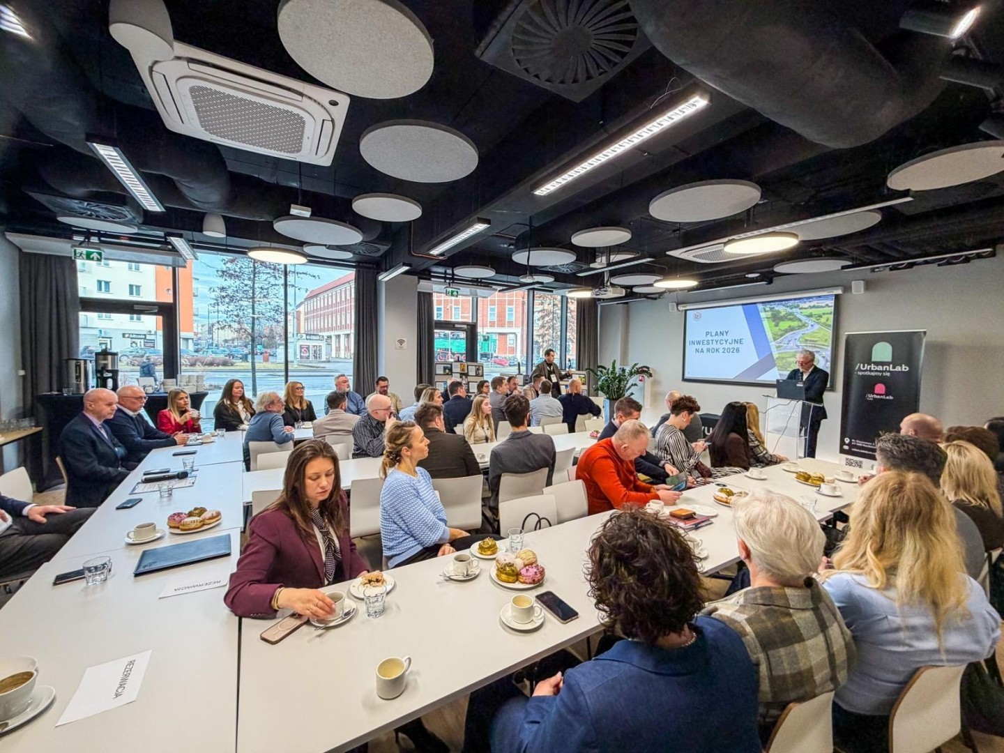 Śniadanie biznesowe dla przedsiębiorców. Wspólna energia Raciborza. Jak miasto i biznes mogą razem obniżyć koszty?