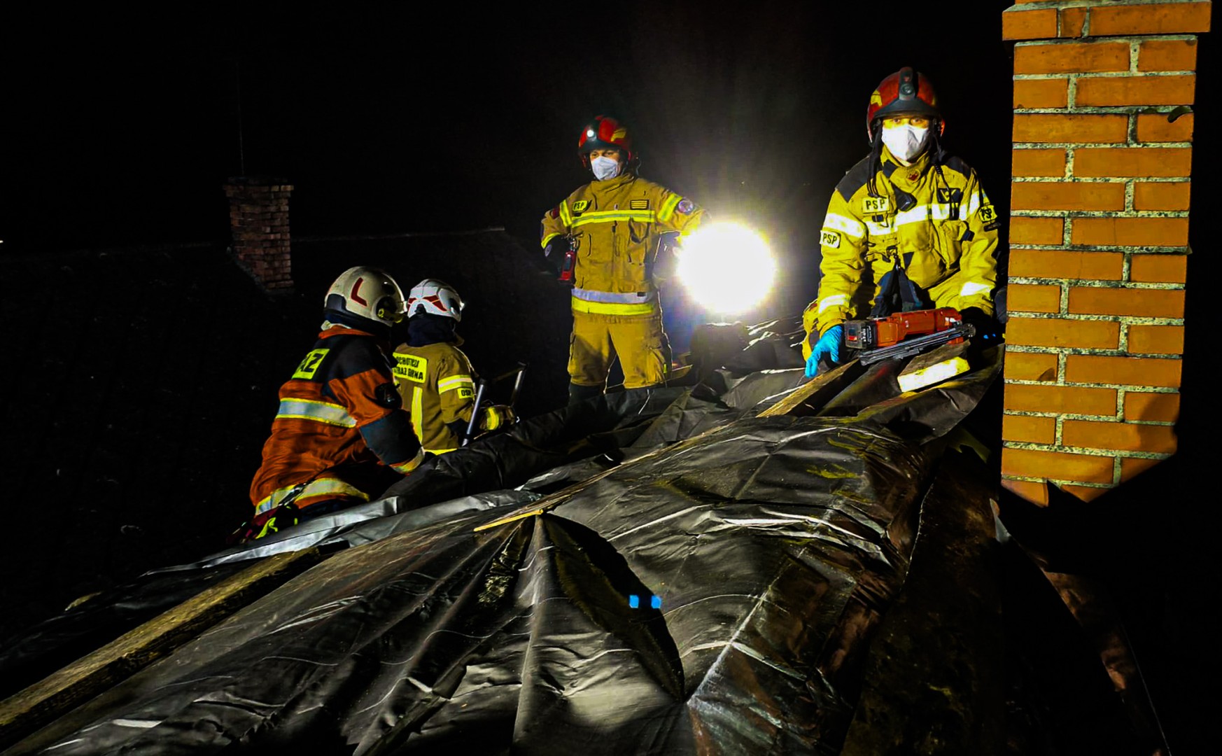 150 tys. zł strat po pożarze w Bojanowie - raport 998