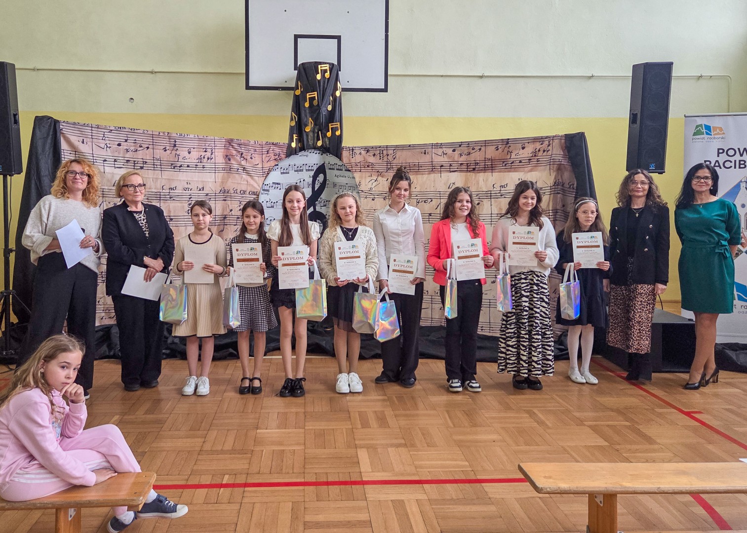 Śpiewali na chwałę – VI Powiatowy Konkurs Piosenki Religijnej w Borucinie