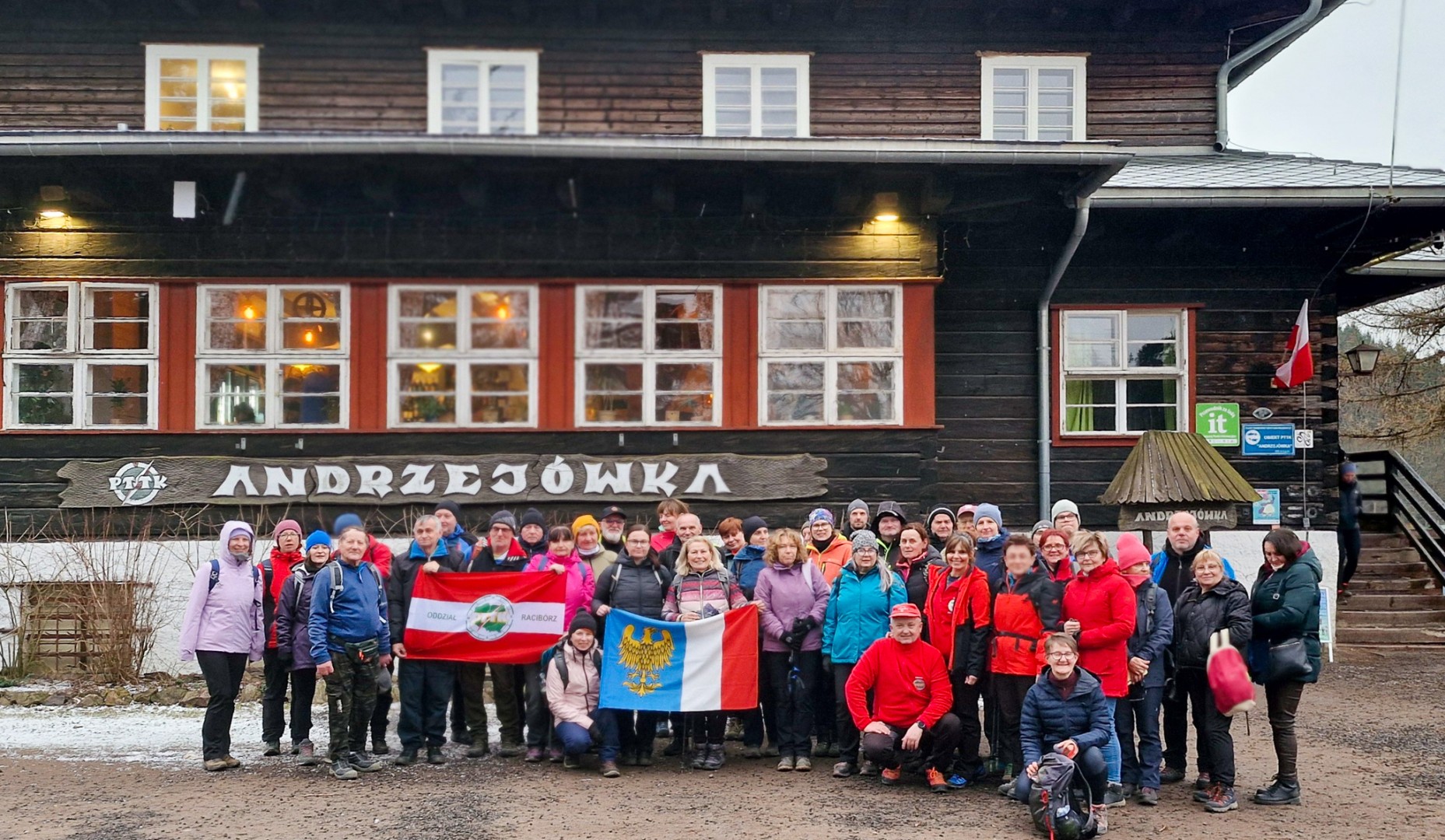 Dwa szczyty Korony Gór Polski zdobyte przez turystów z Raciborza
