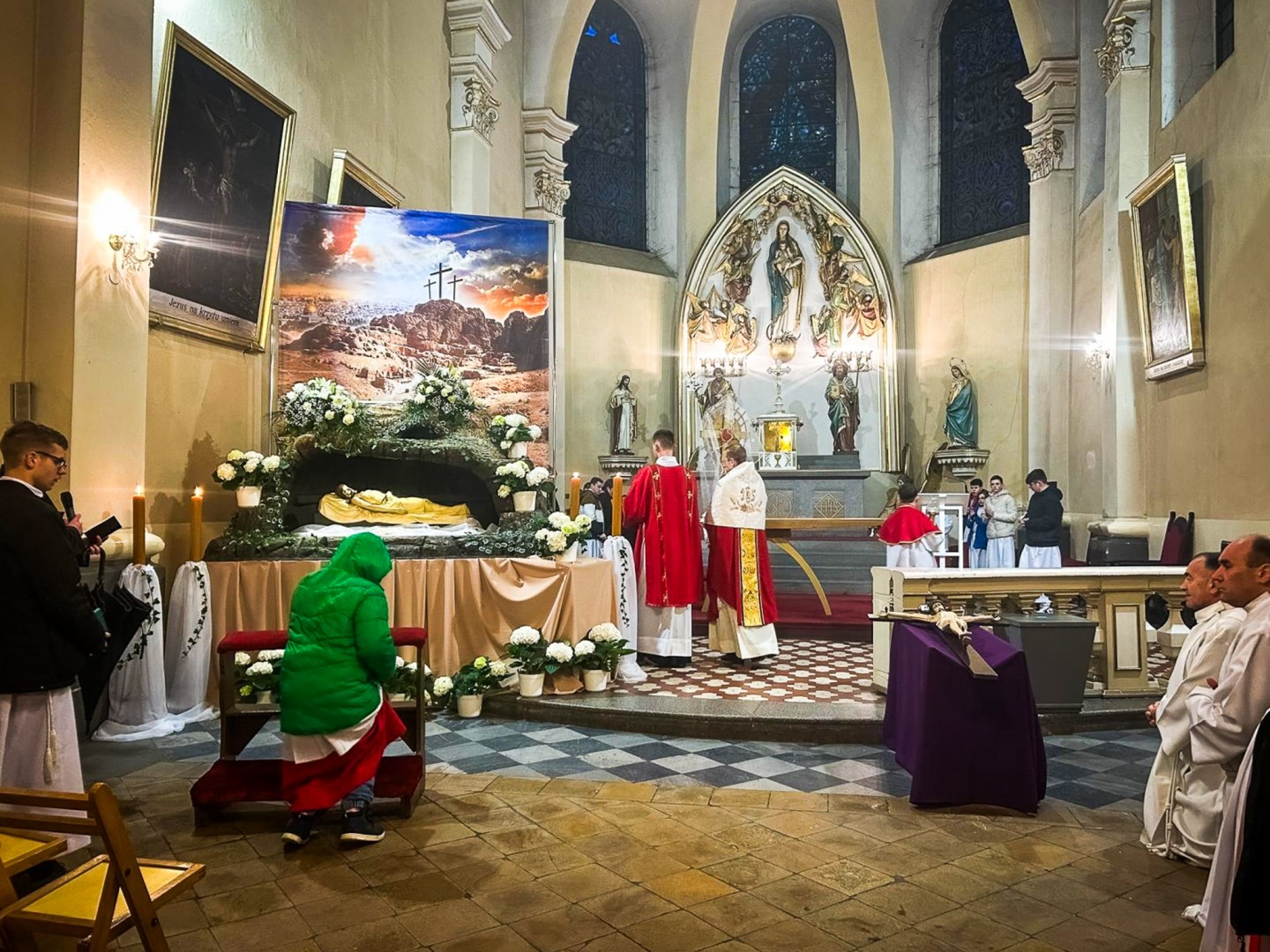 Wigilia Paschalna i Rezurekcja w języku niemieckim w kościele św. Jakuba na rynku