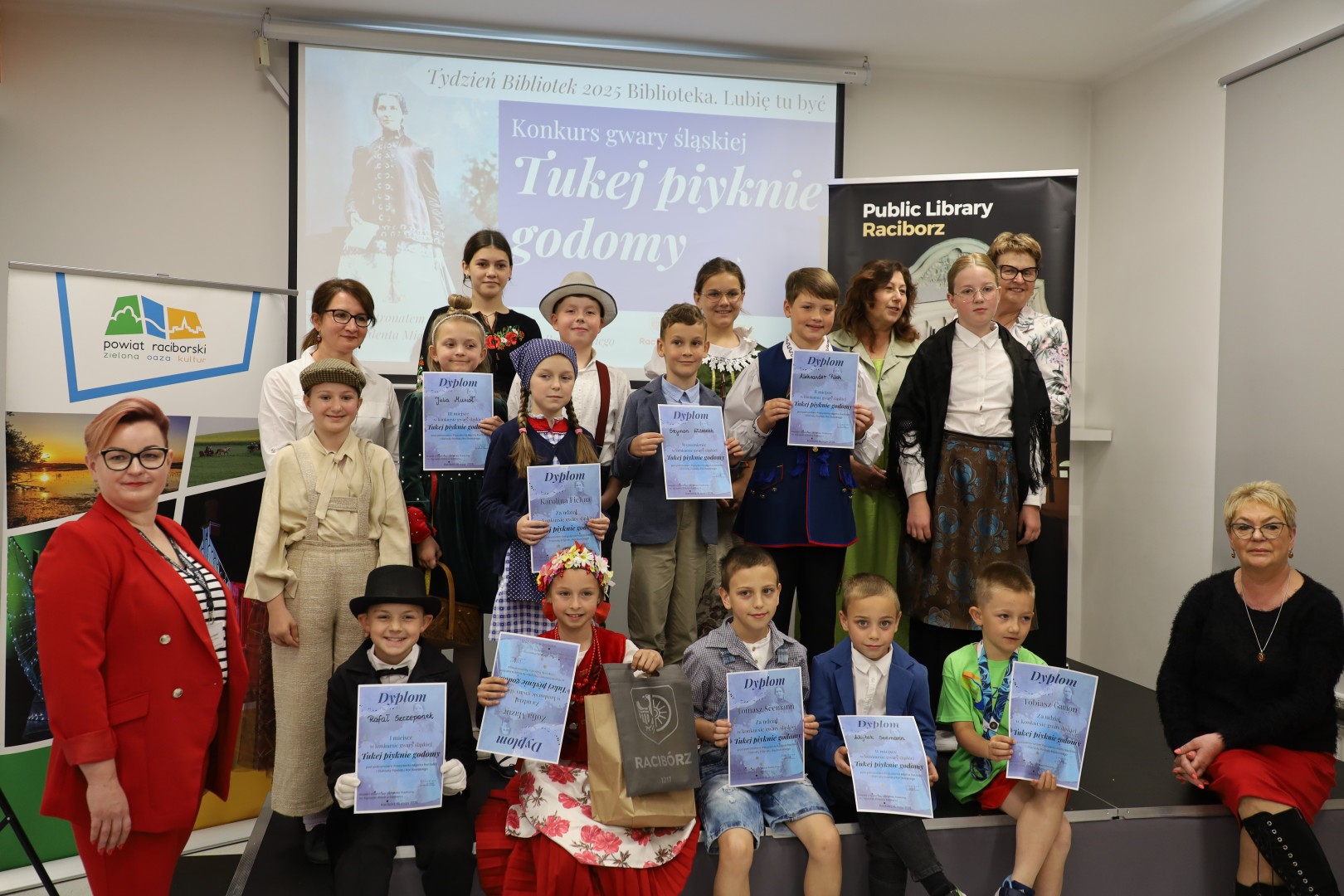 Konkurs Godki Śląskiej Tukej piyknie godomy w raciborskiej bibliotece