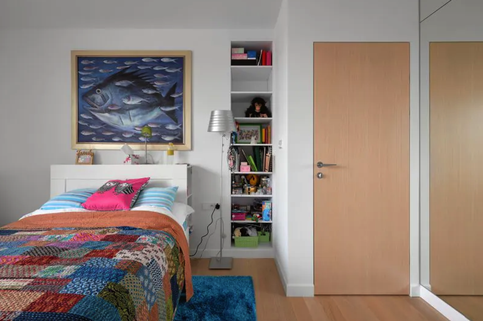 Drzwi drewniane wewnętrzne – jak wybrać i na co zwrócić uwagę przy zakupie