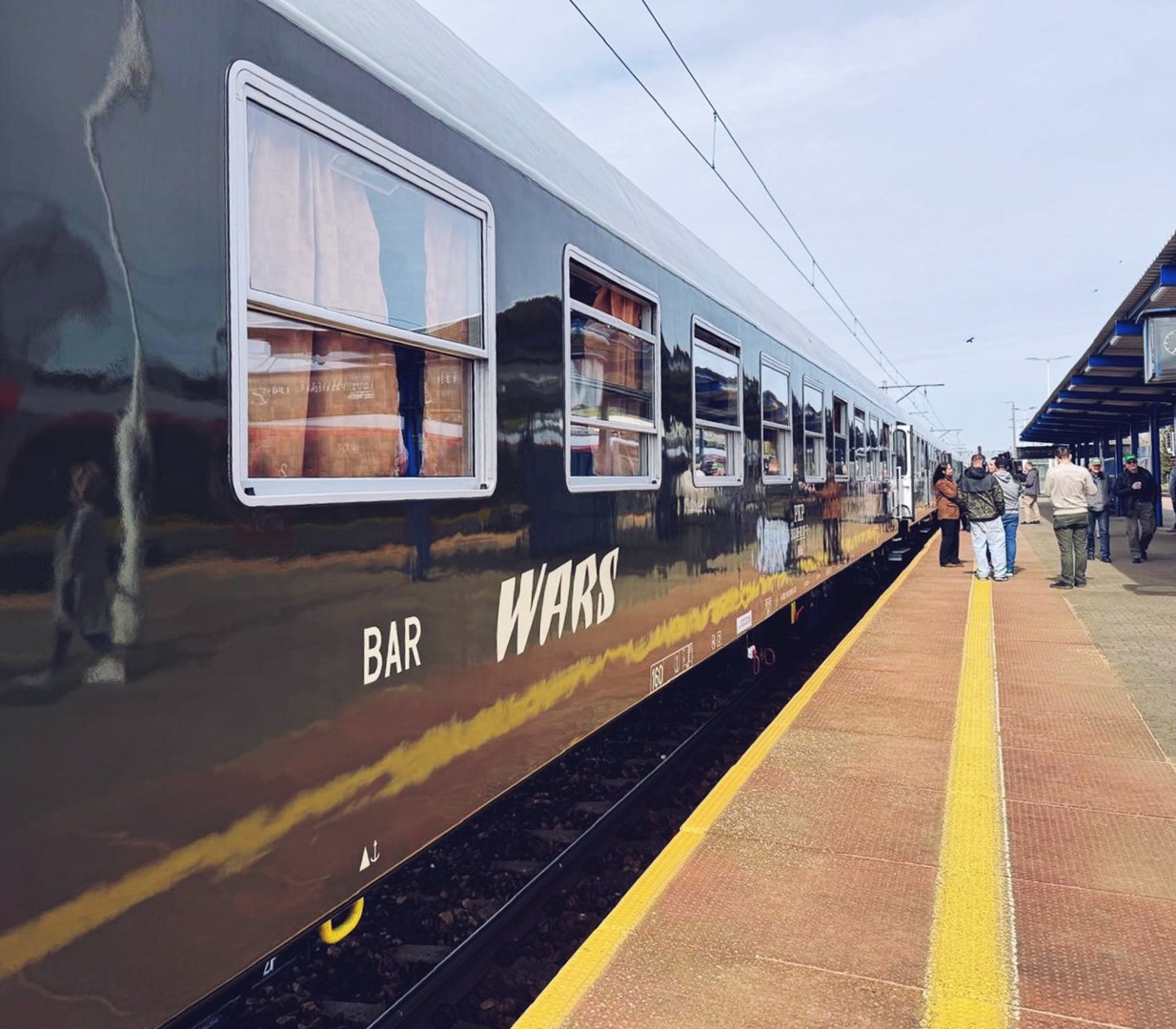 Pociąg retro IC Nieśpieszny na trasie z Chałupek przez Racibórz do Rybnika. Informacje o trasie i biletach