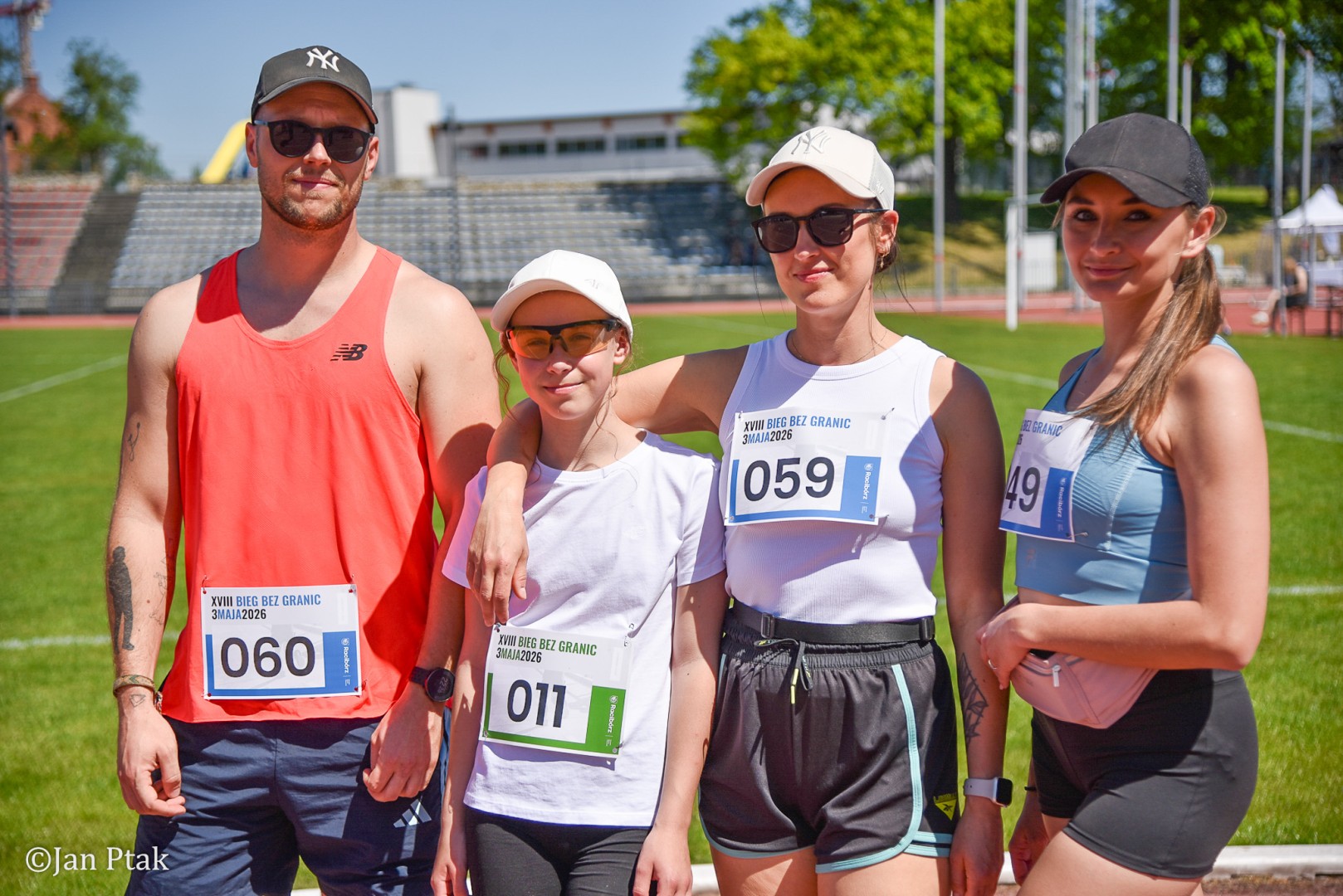 Bieg bez granic na stadionie OSiR. Sportowe święto 3 maja w Raciborzu [FOTO]