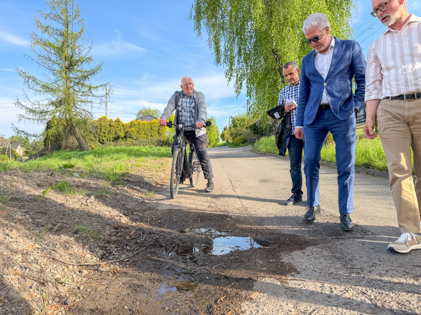 Prezydent w Brzeziu. Co z drogą do A1, zabudową Lipek i źródełkiem zalewającym Pogrzebieńską?