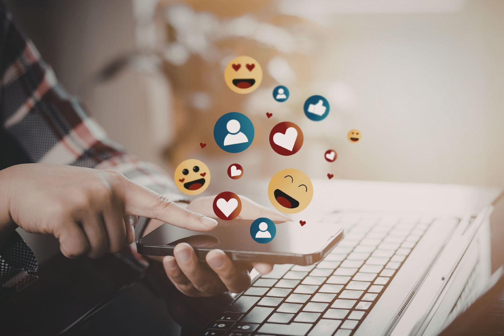 Algorytmy social mediów w 2026 roku