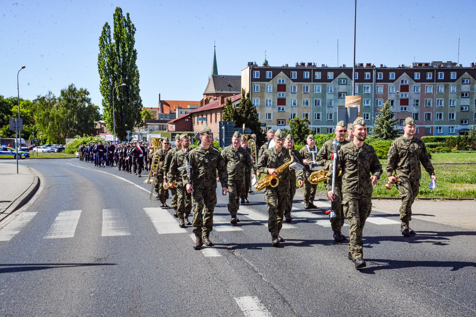 Uroczyste ślubowanie klas mundurowych Zespołu Szkół Ekonomicznych na dziedzińcu zamku w Raciborzu