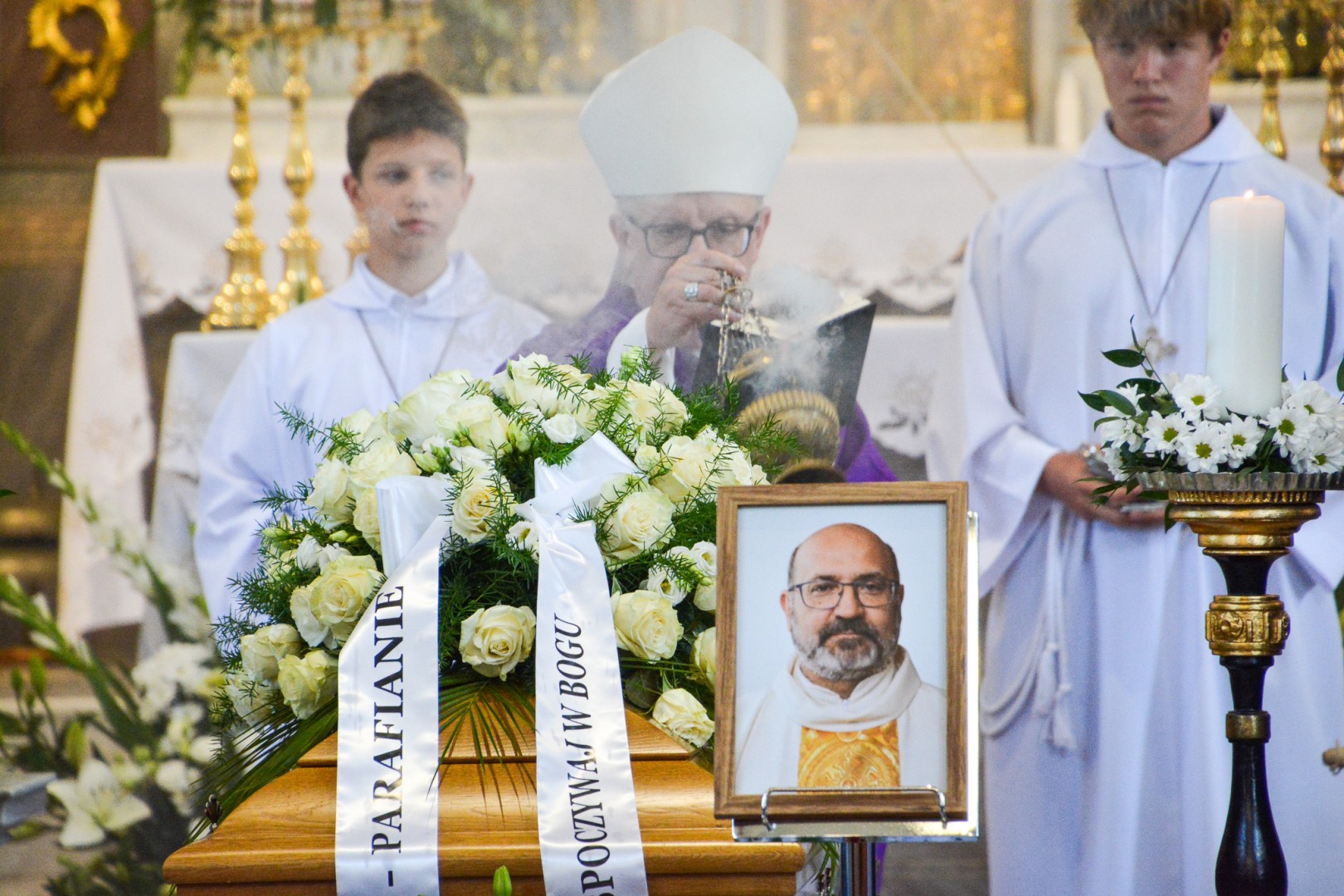 Krzanowice pożegnały ks. Marka Wcisło. Spełniło się jego marzenie – kościół był pełny