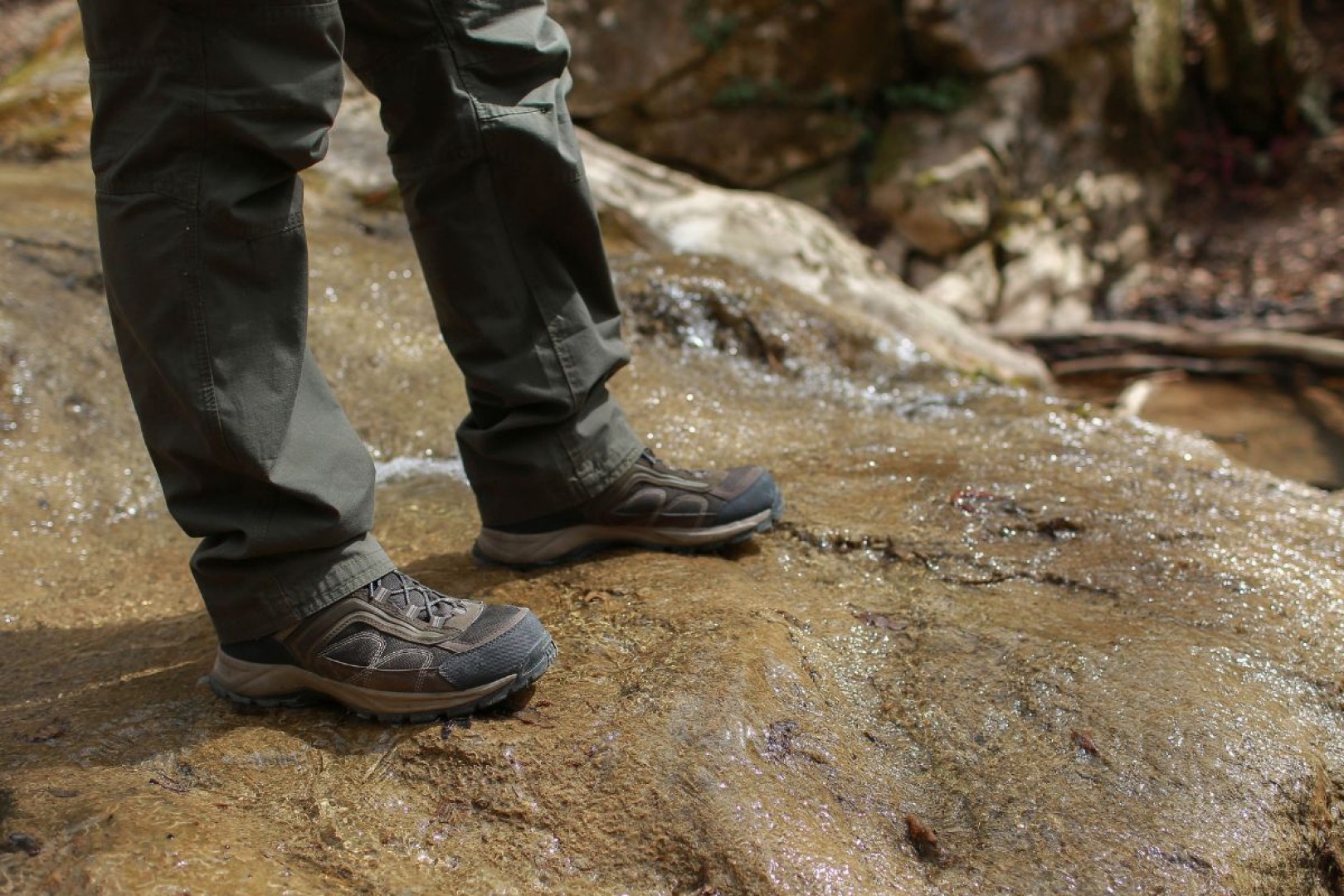 Jak rozpoznać dobre buty trekkingowe po budowie i materiałach?