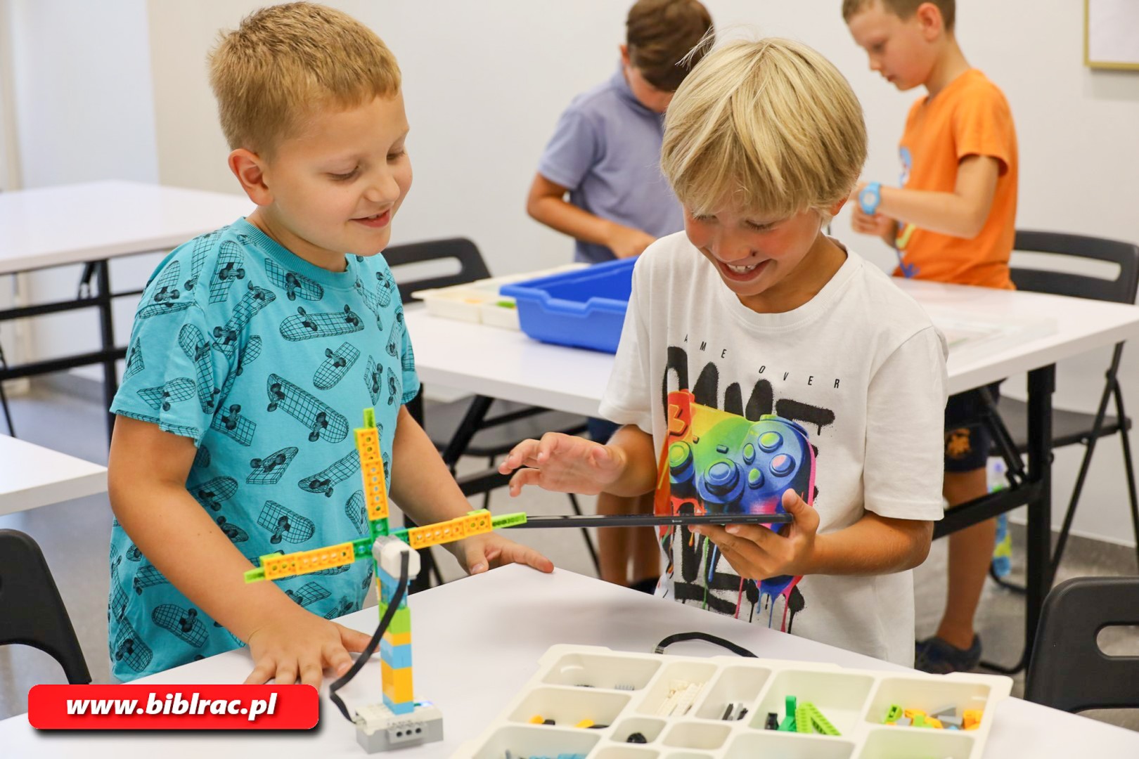 Wakacyjne programowanie z LEGO w bibliotece