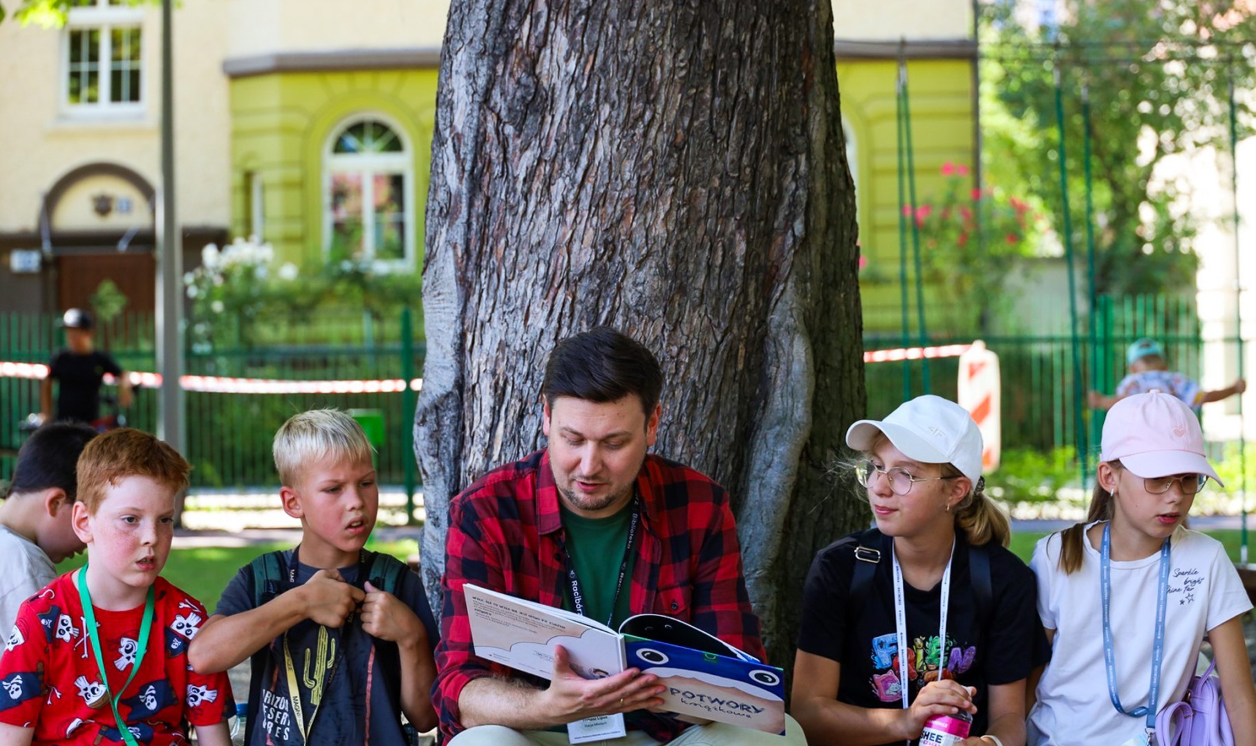 Lato z Biblioteką: Potwory książkowe