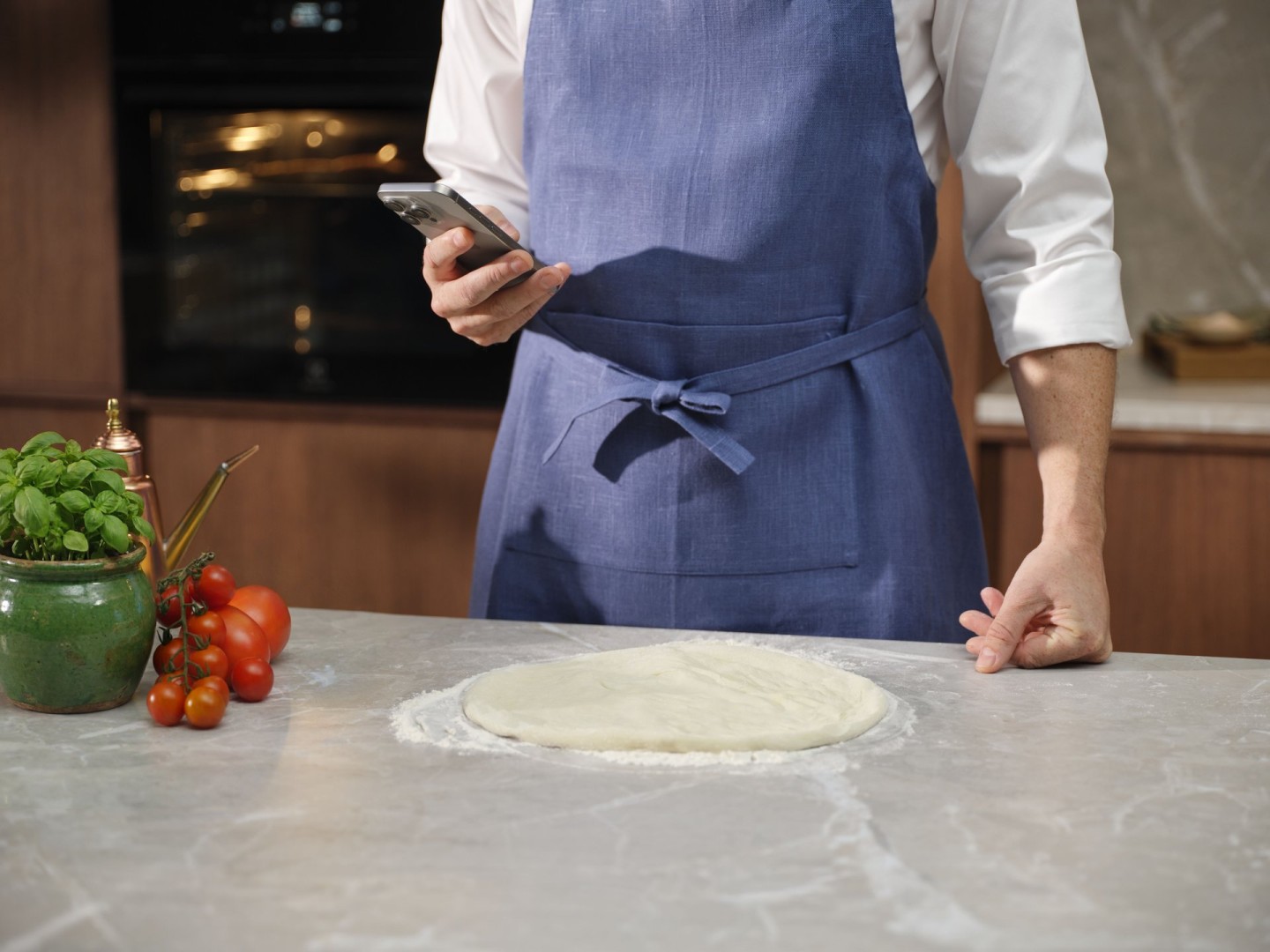 Pizza w stylu włoskim z domowego piekarnika. Jak działa Electrolux PizzaExpert?