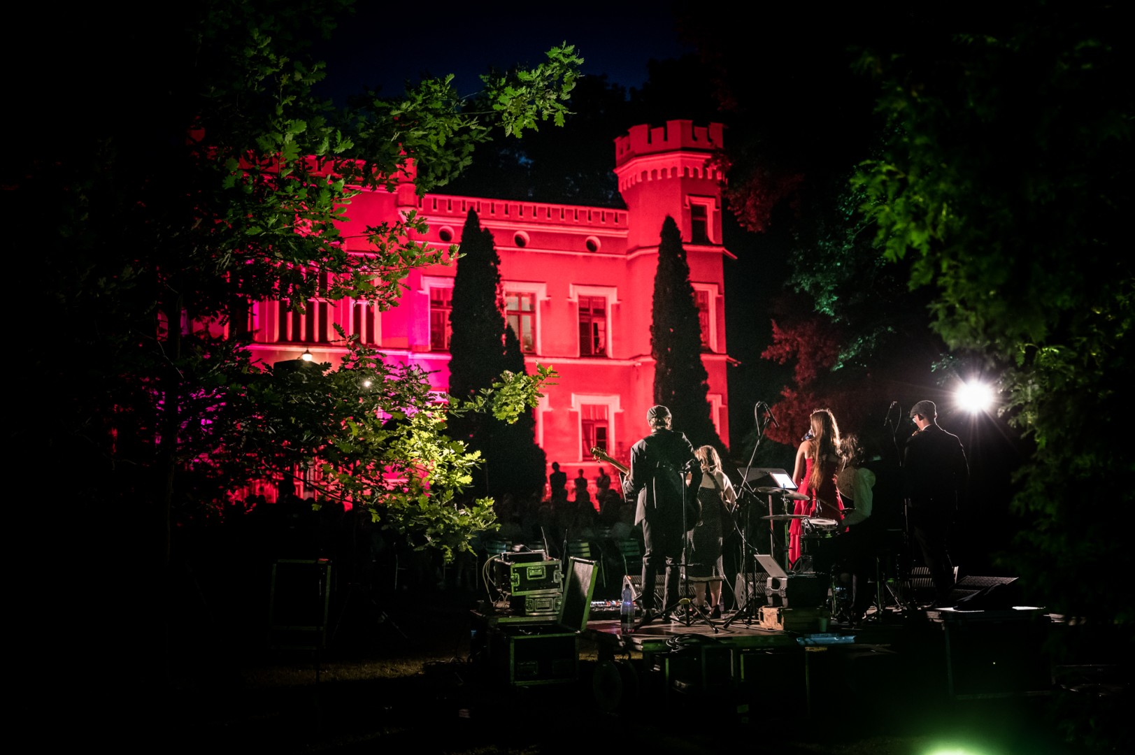 Ponad 120 gości odkrywało tajemnice pałacu w Modzurowie [FOTO i WIDEO]
